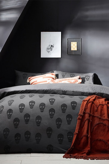 The Linen Yard Grey Skulls Tufted 100% Cotton Duvet Cover and Pillowcase Set