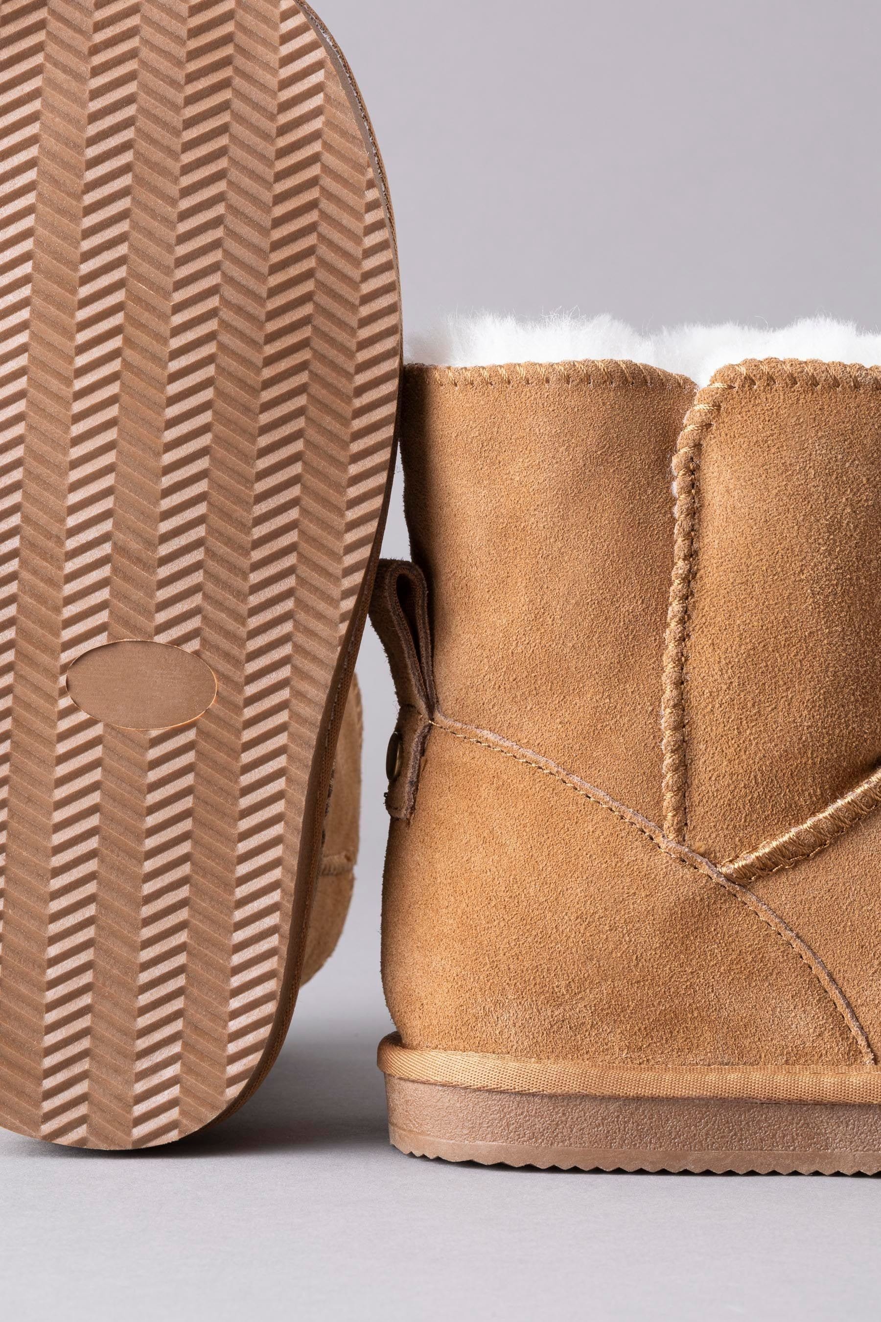 Ladies sheepskin boots uk online