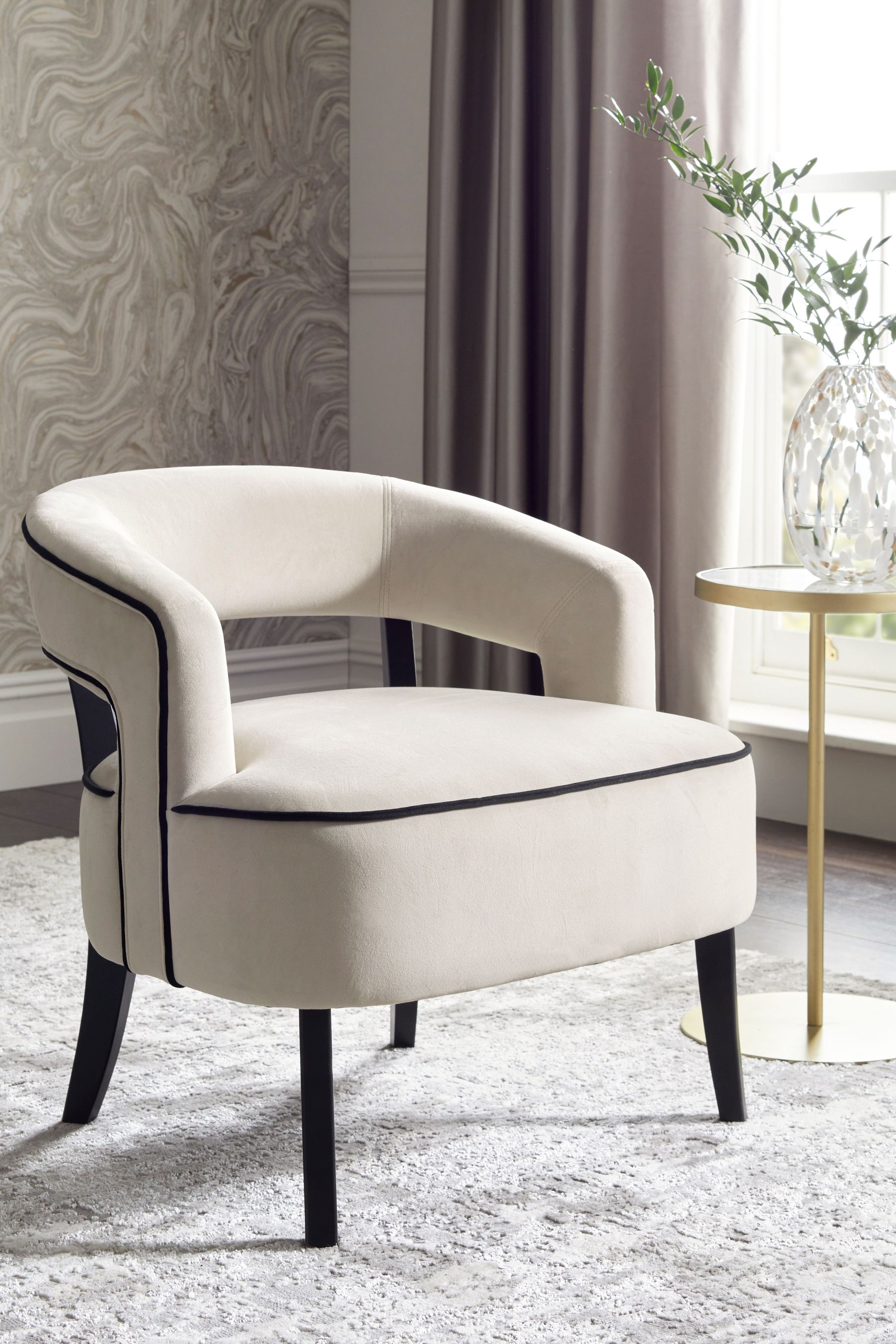 Pebble accent store chair