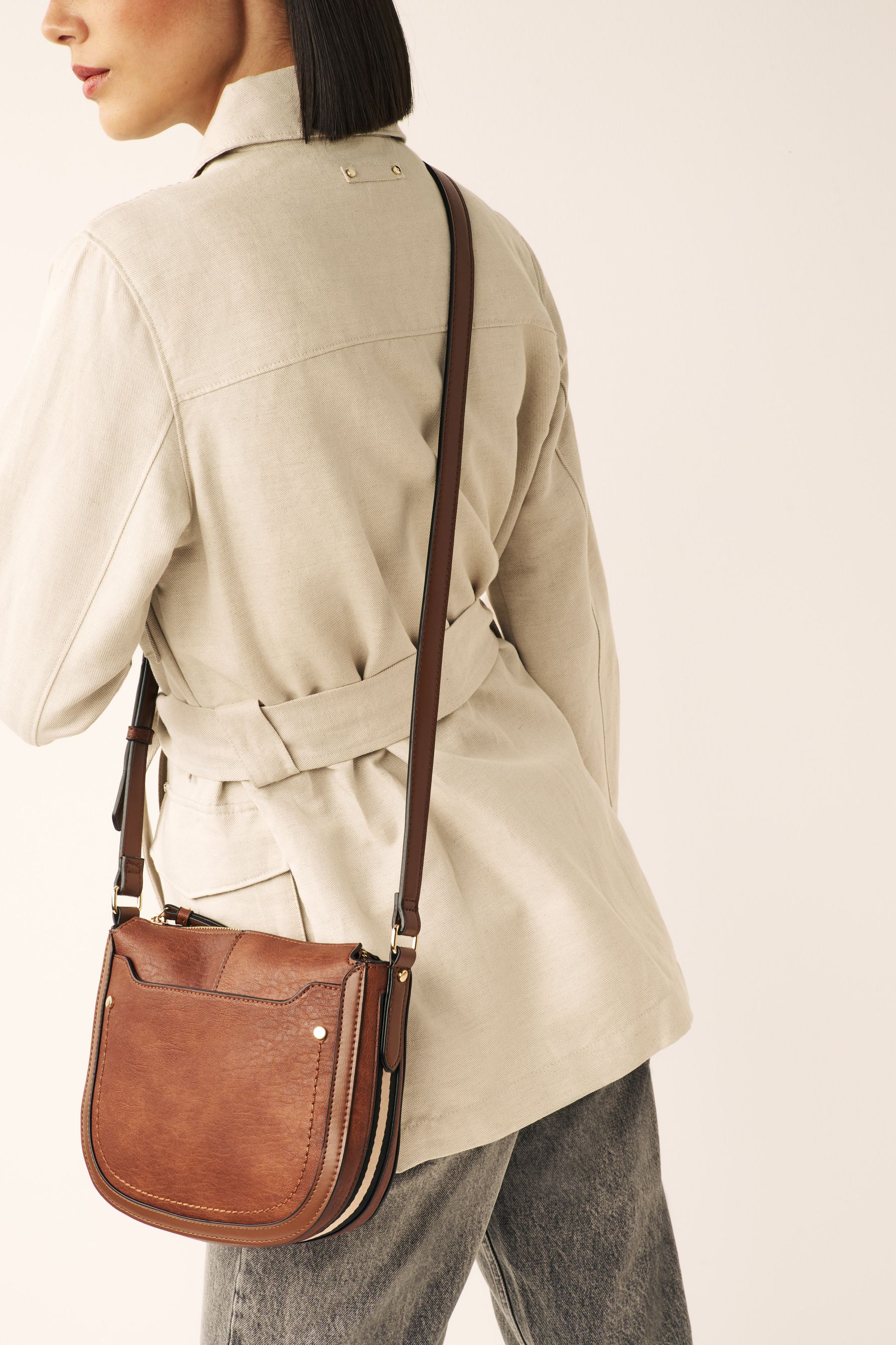 Tan Brown Saddle Cross Body Bag