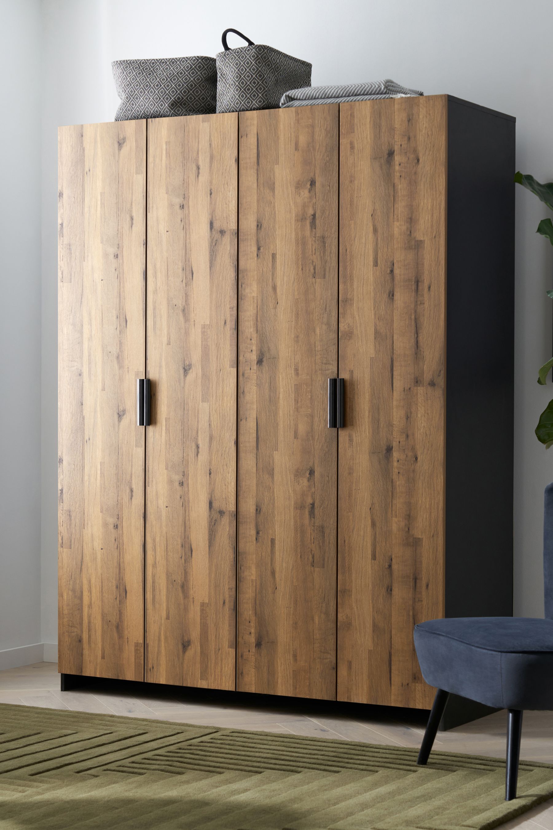 Dark Bronx Oak Effect 4 Door Wardrobe