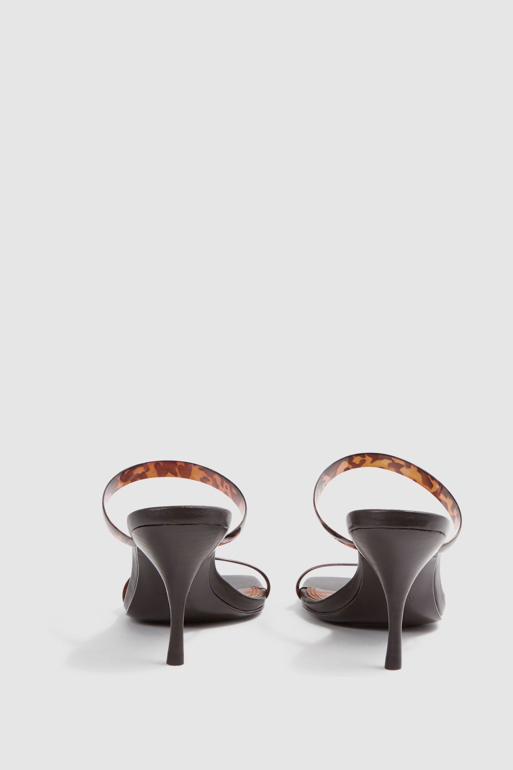 Tortoise heels top
