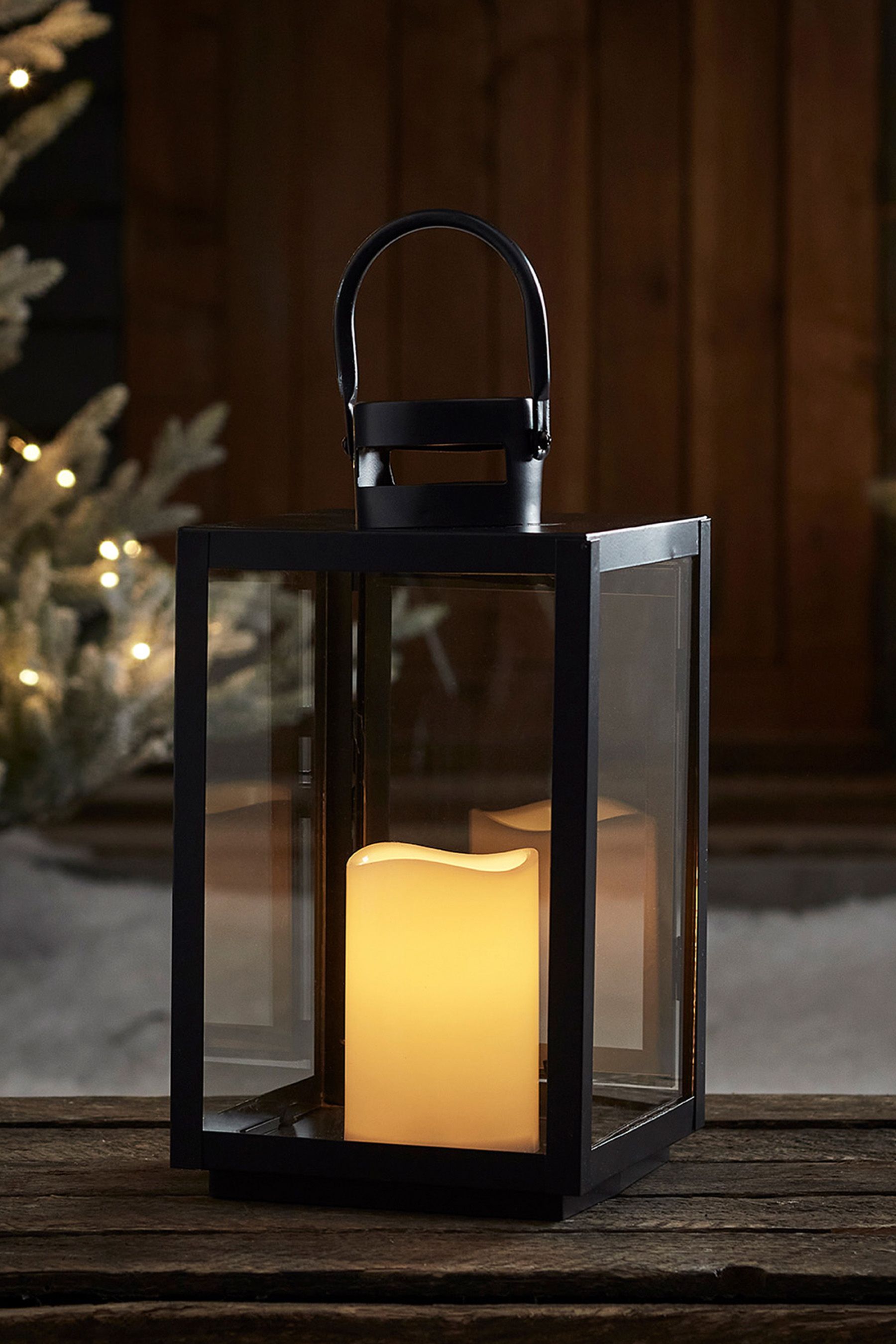 Black deals battery lantern