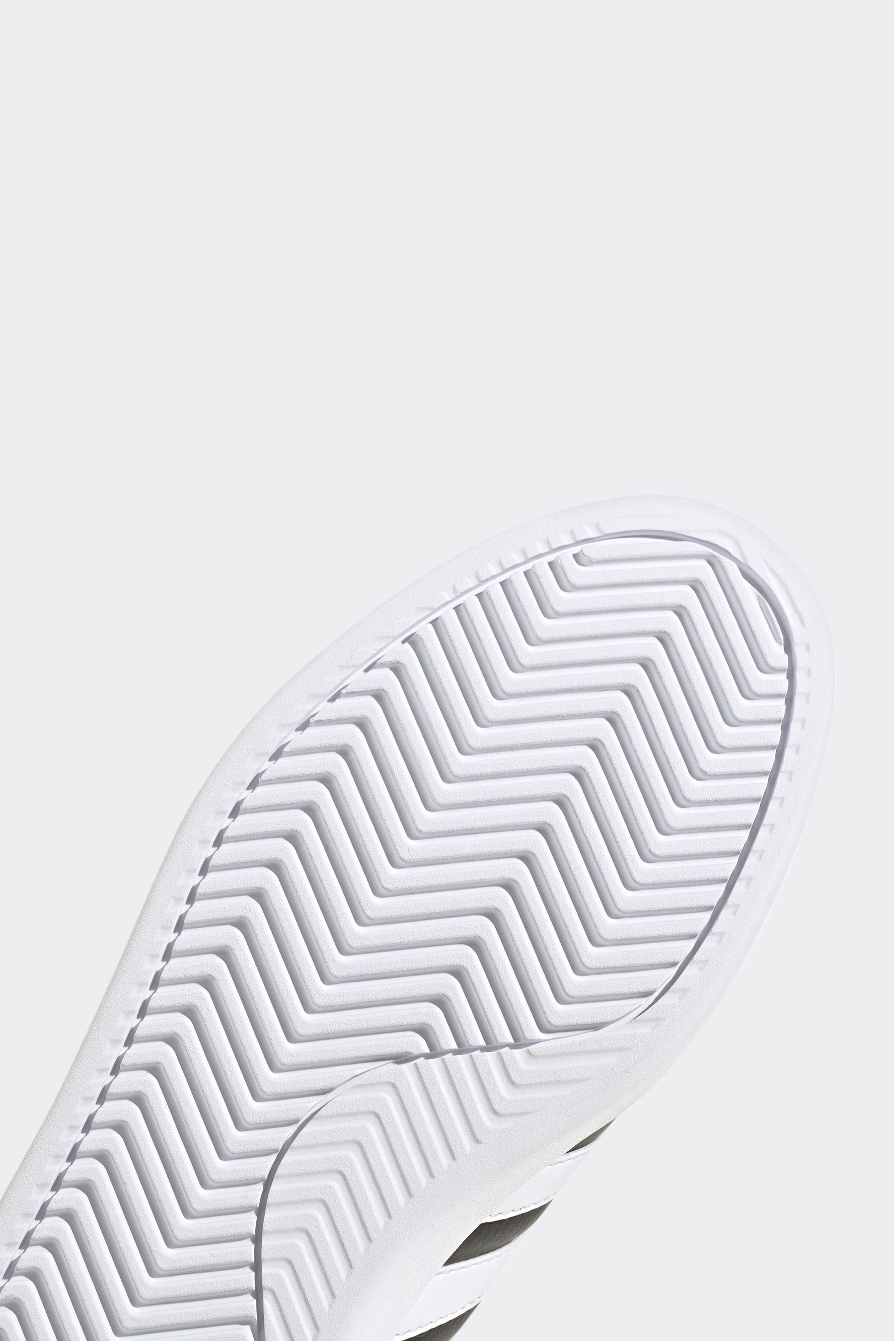 Adidas shoes women black and white shop