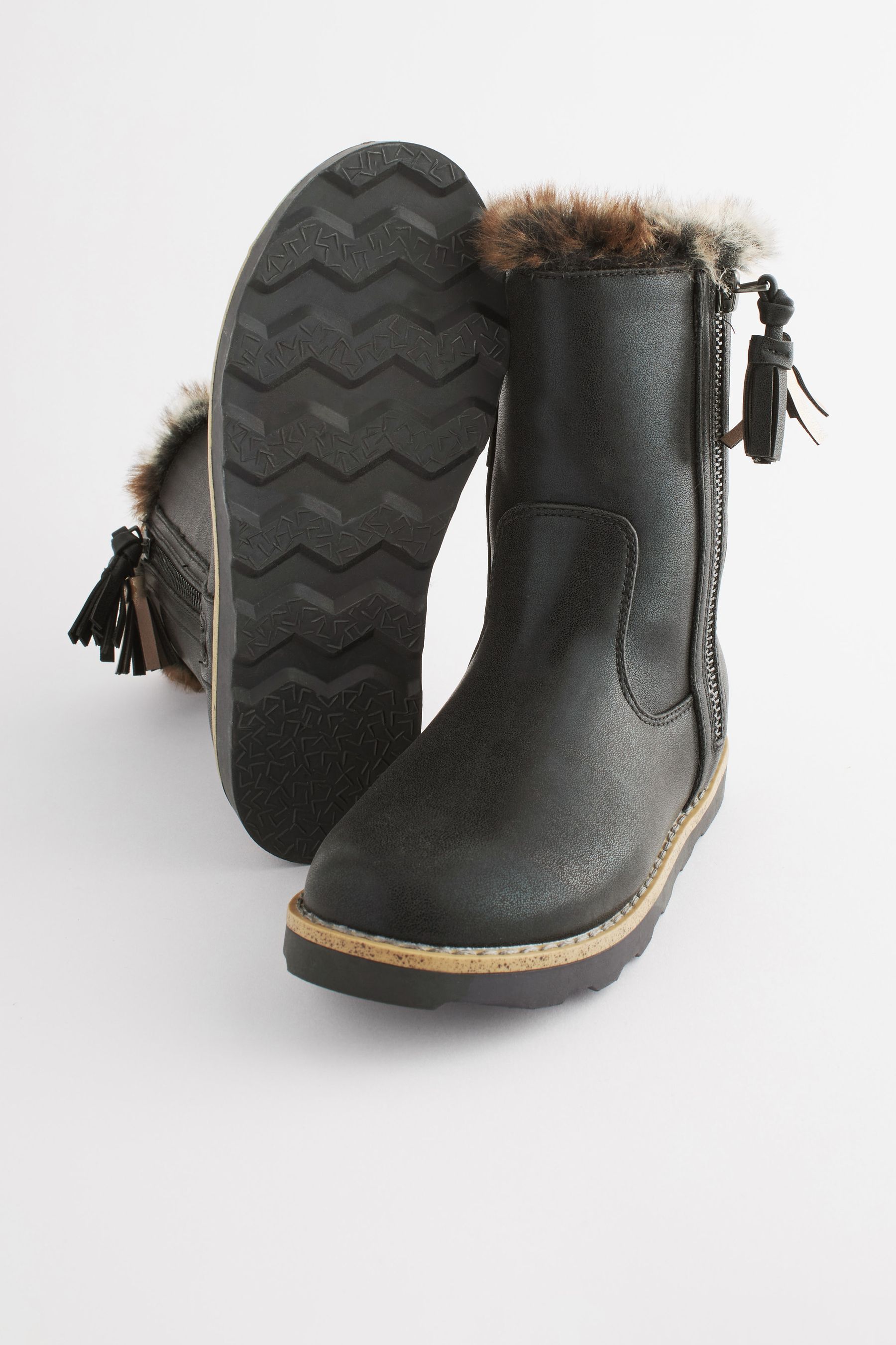 Fleece lined boots deals uk
