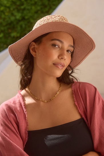 Pink Panama Hat With Chain