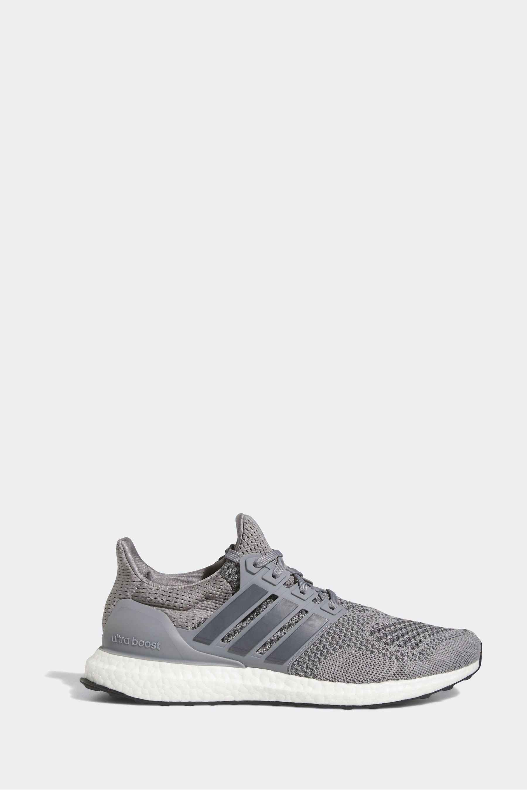 Light gray deals ultra boost