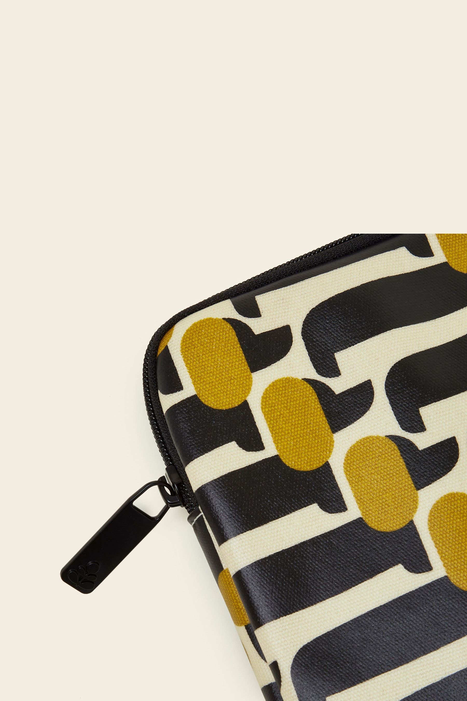 Orla kiely laptop case outlet
