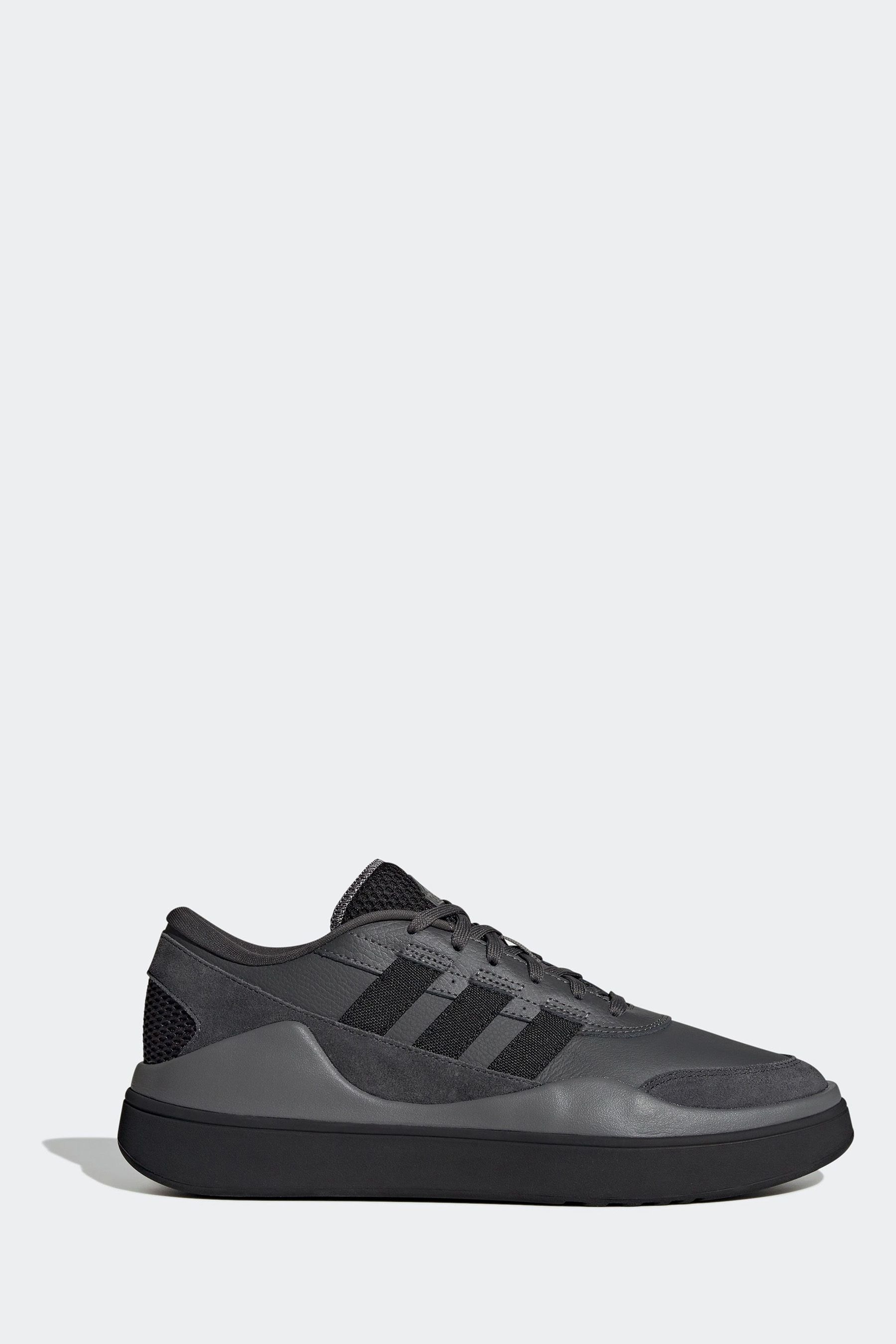 Full black adidas trainers on sale