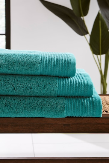 Matthew Williamson Green Luxury Soft Cotton Towel