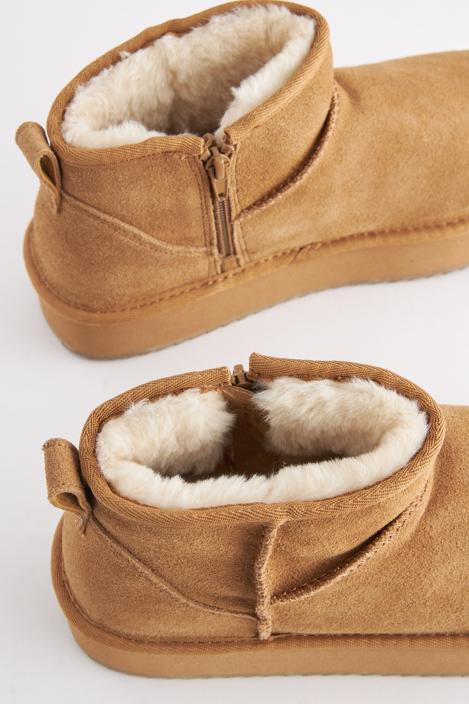 Brown fluffy boots outlet