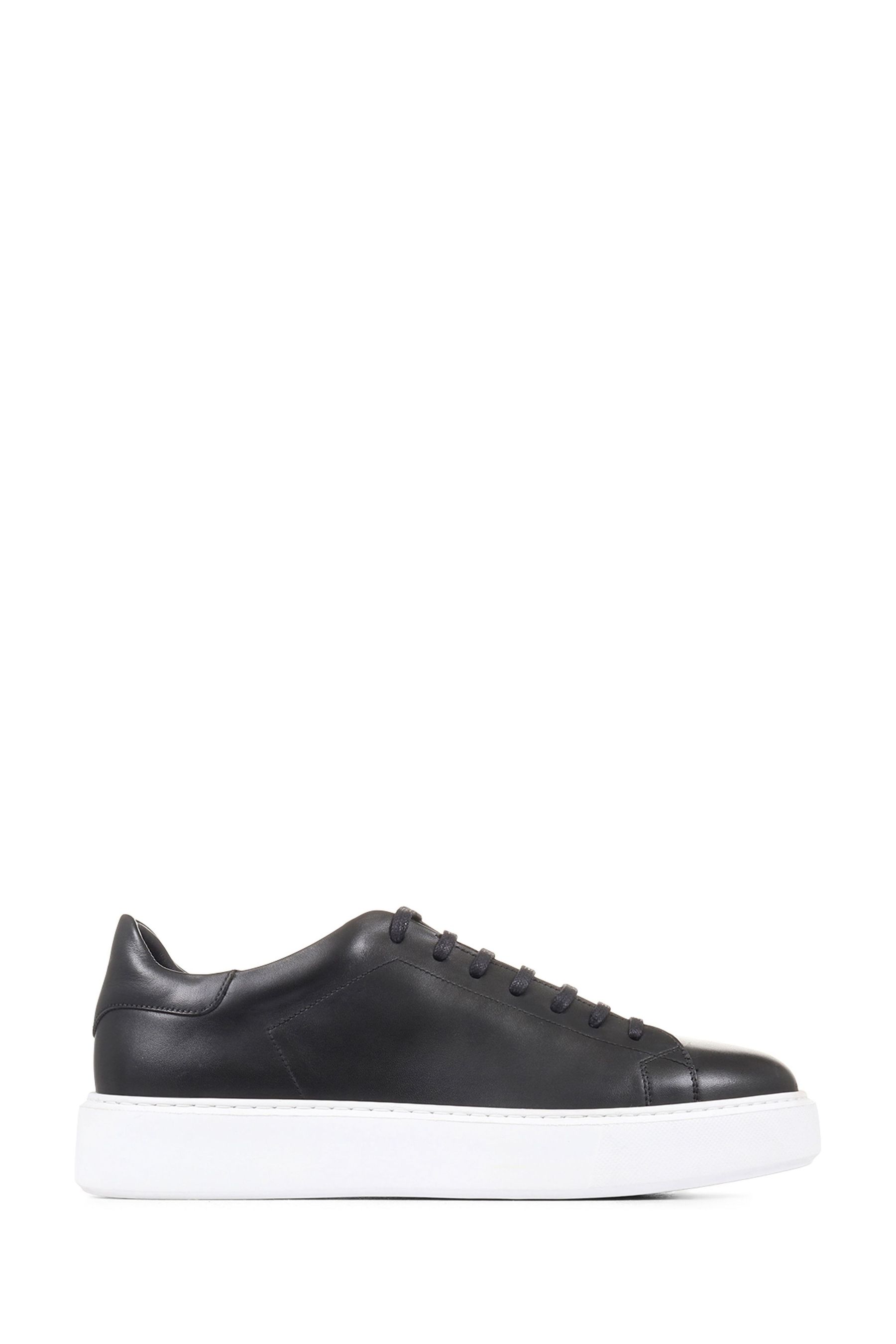 Smart discount black trainers