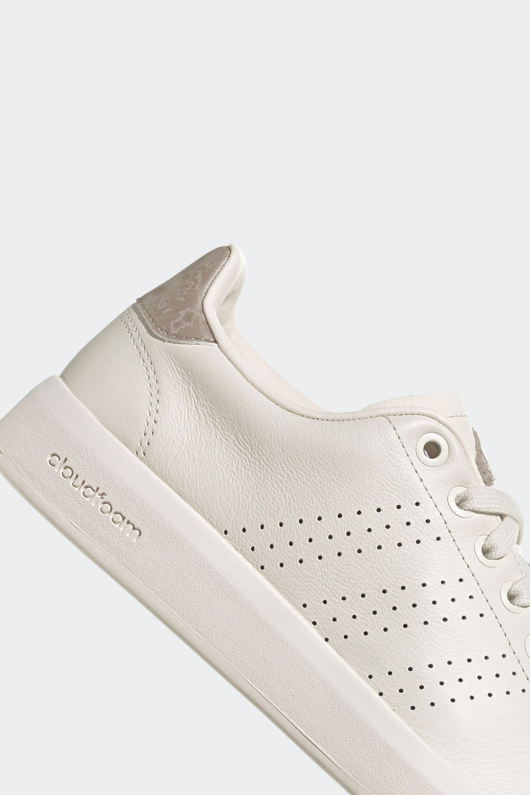 Adidas advantage trainers womens top
