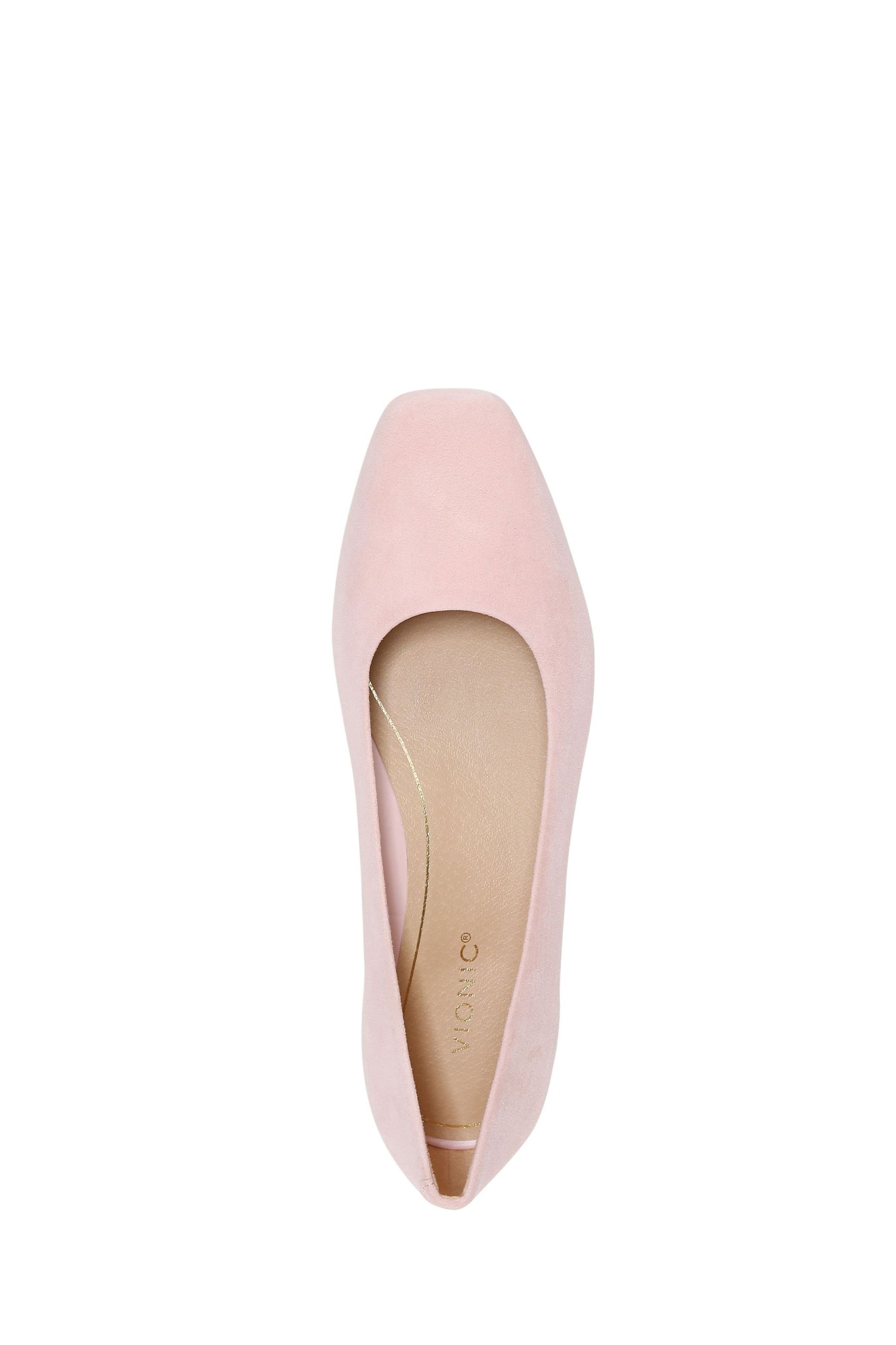 Vionic suede shoes top