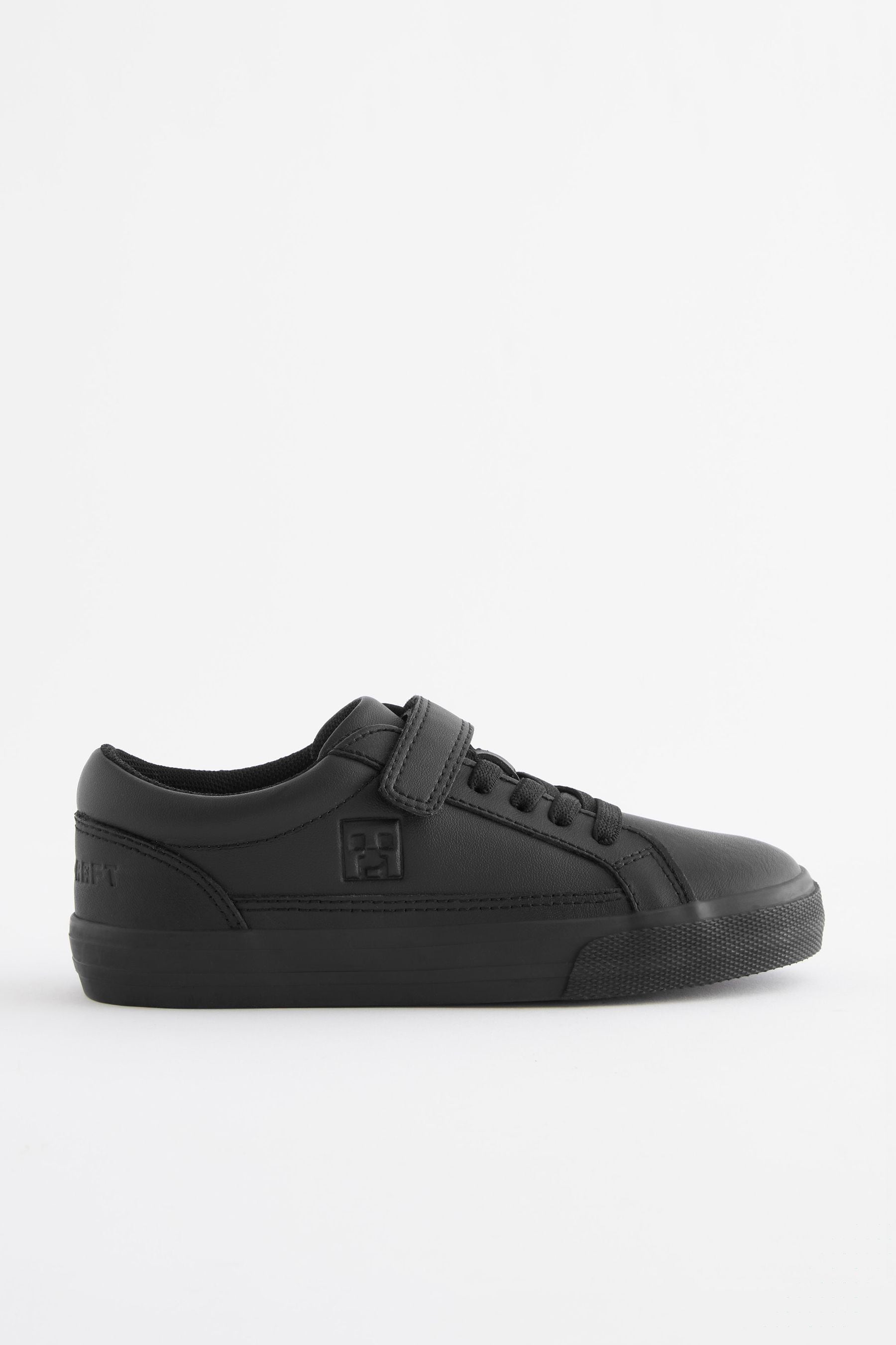 Lacoste deals school shoes