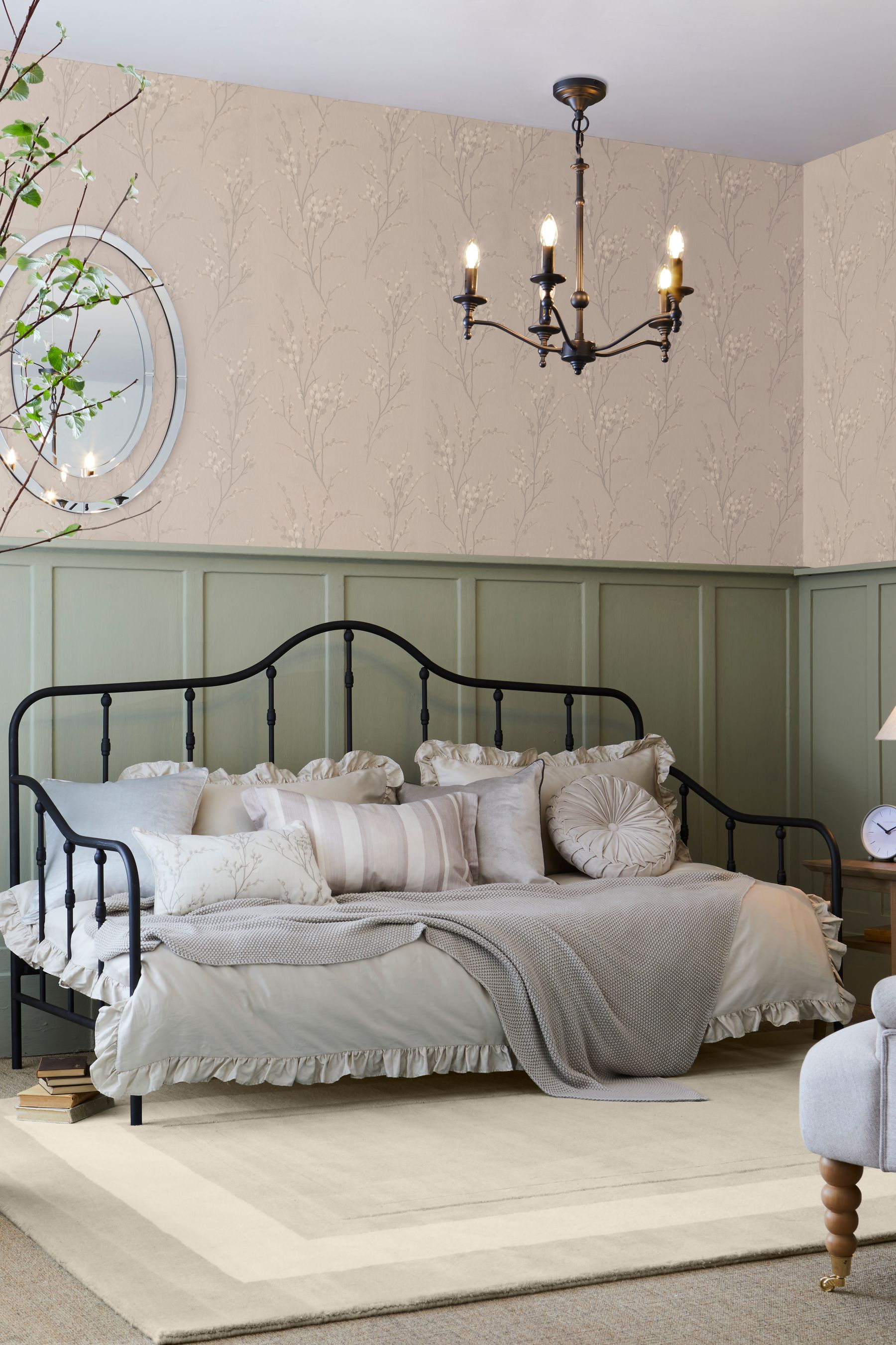 Laura ashley trundle outlet bed