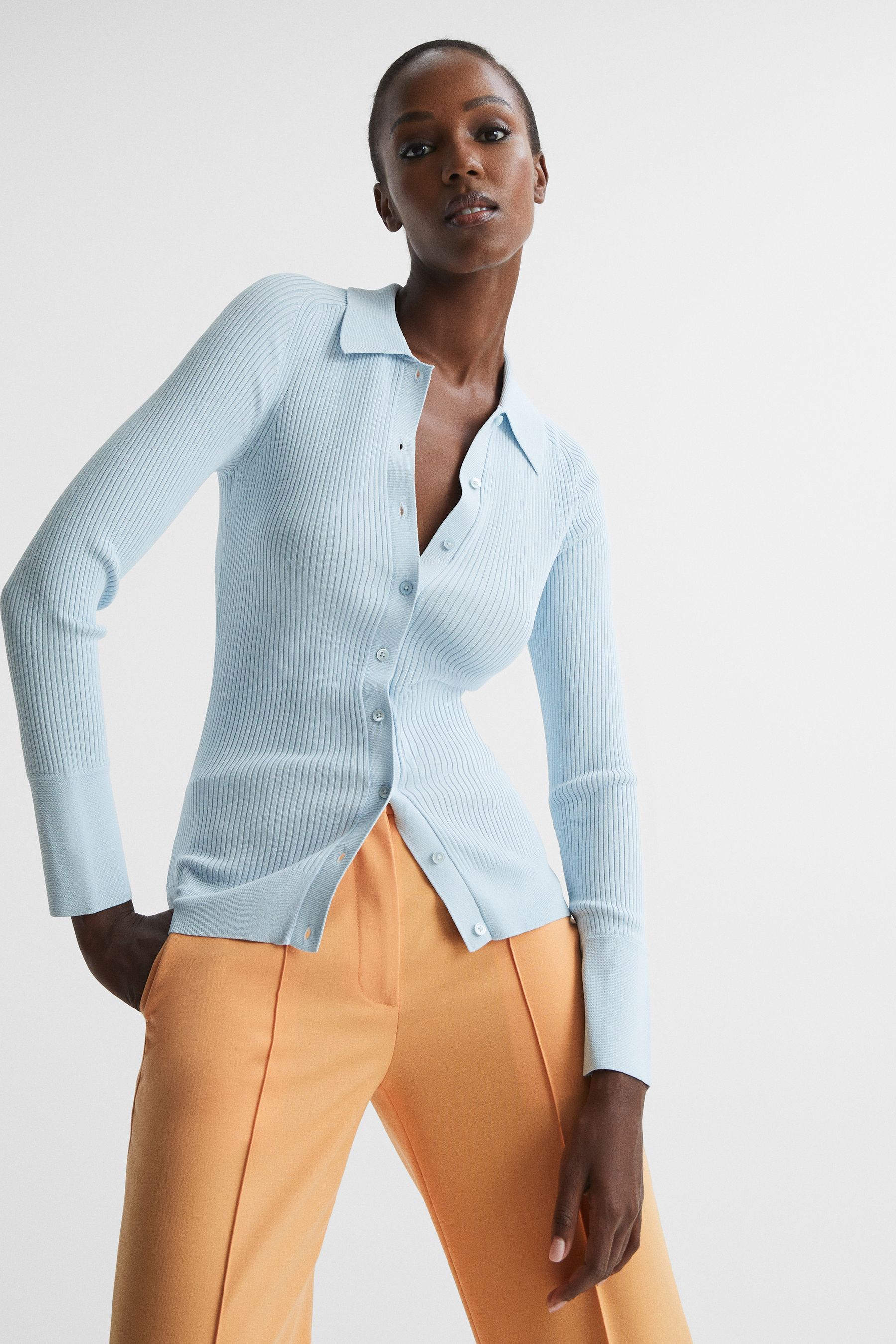 激安価格の Blue Light Reiss Buy Sandy from Shirt Through Button Ribbed トップス