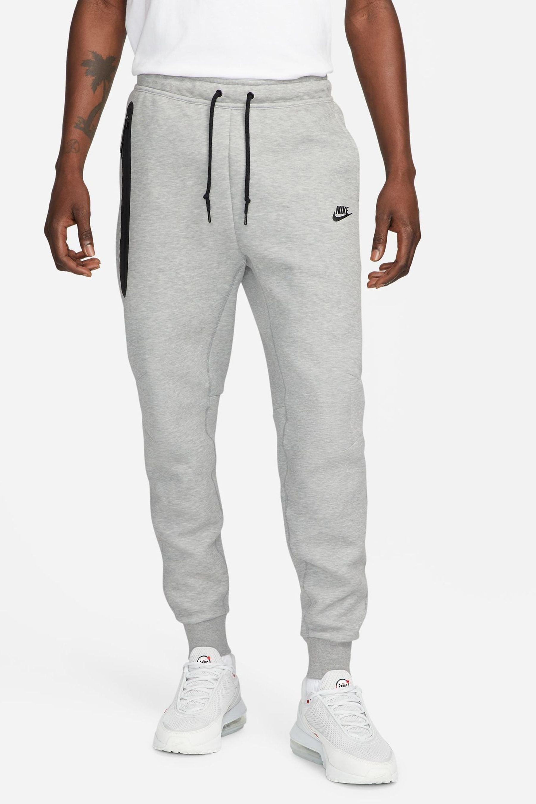 Tech fleece sweatpants sales
