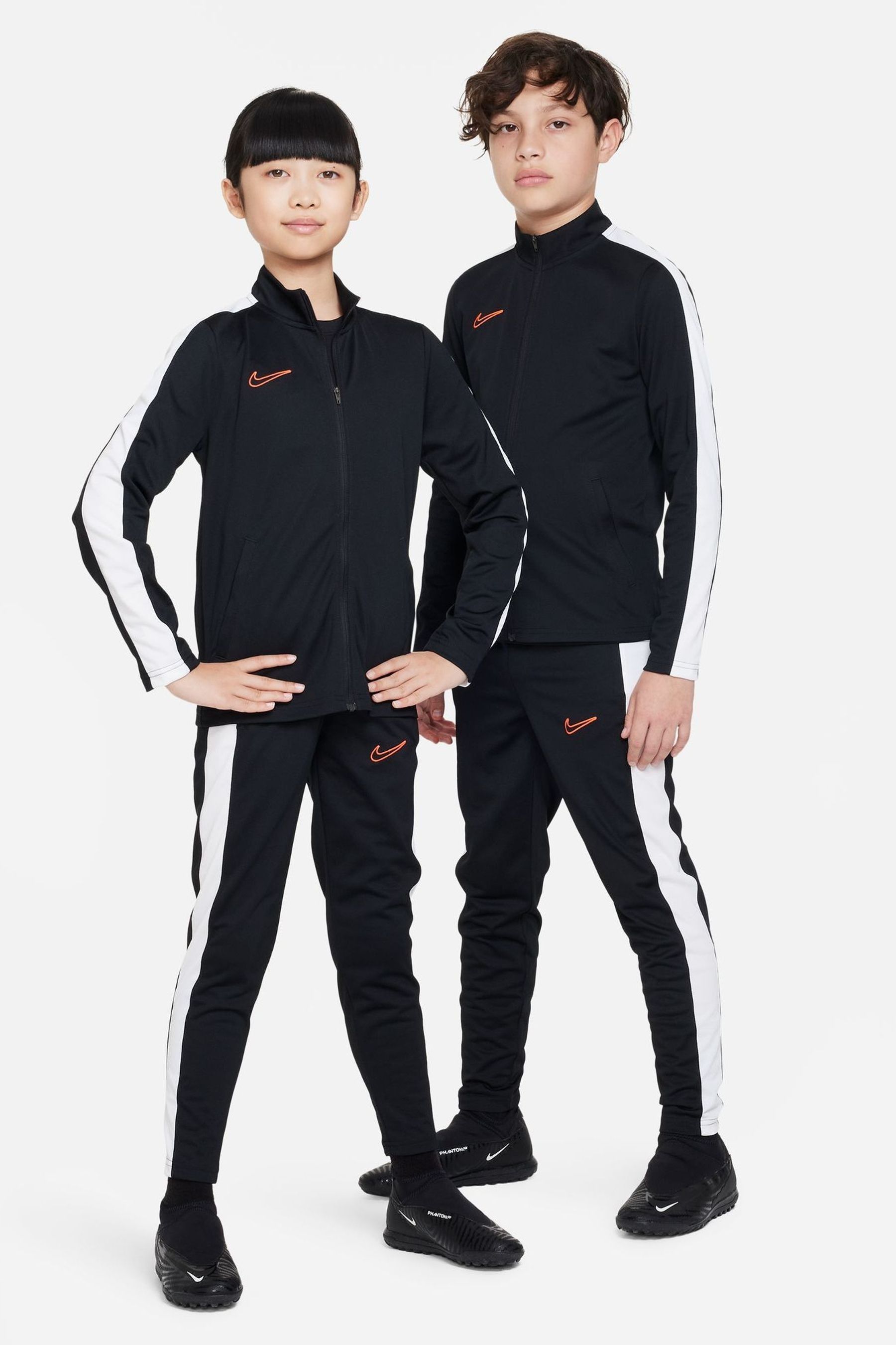 Nike dri fit black tracksuit store