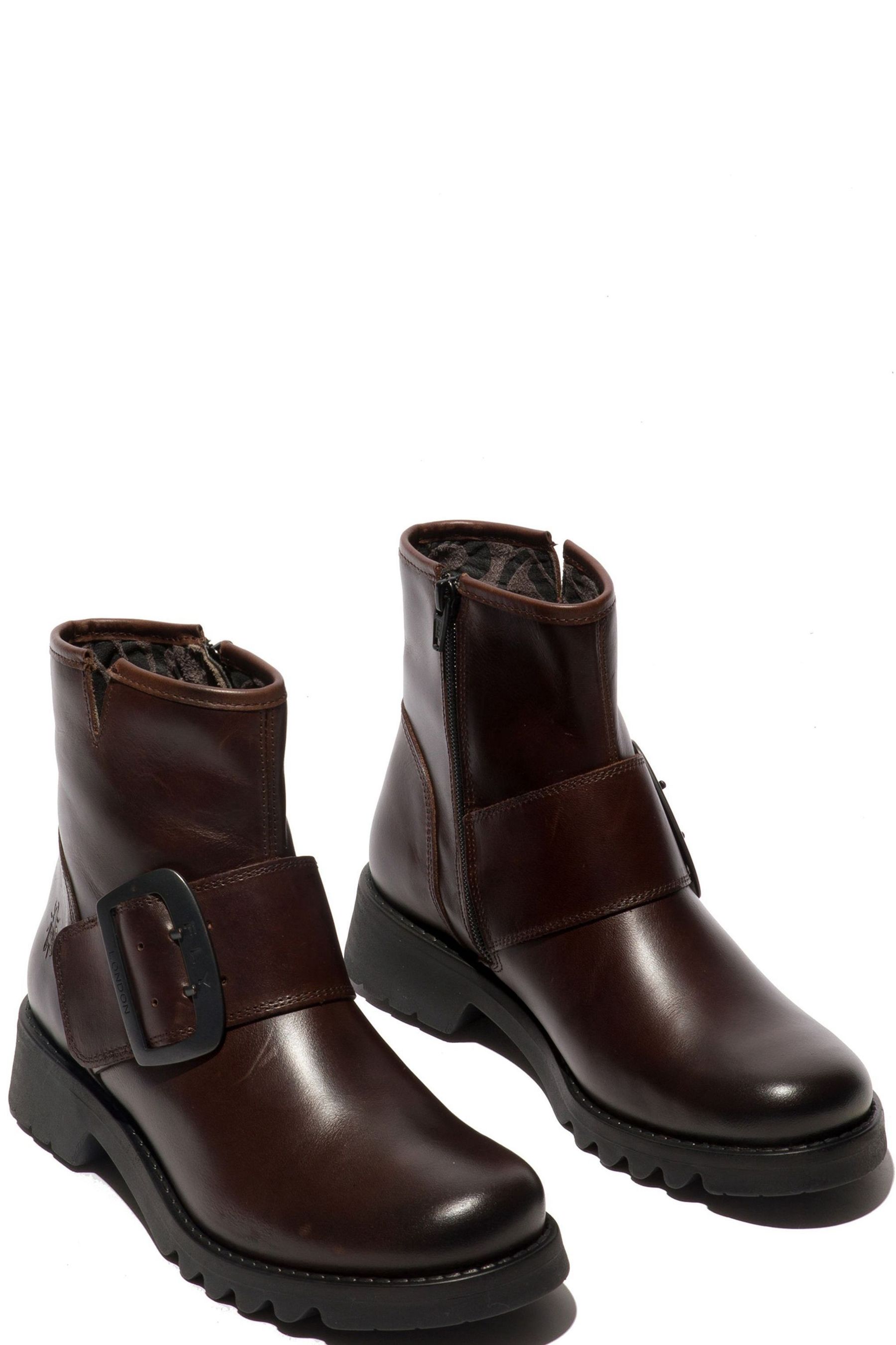 Office fly clearance boots