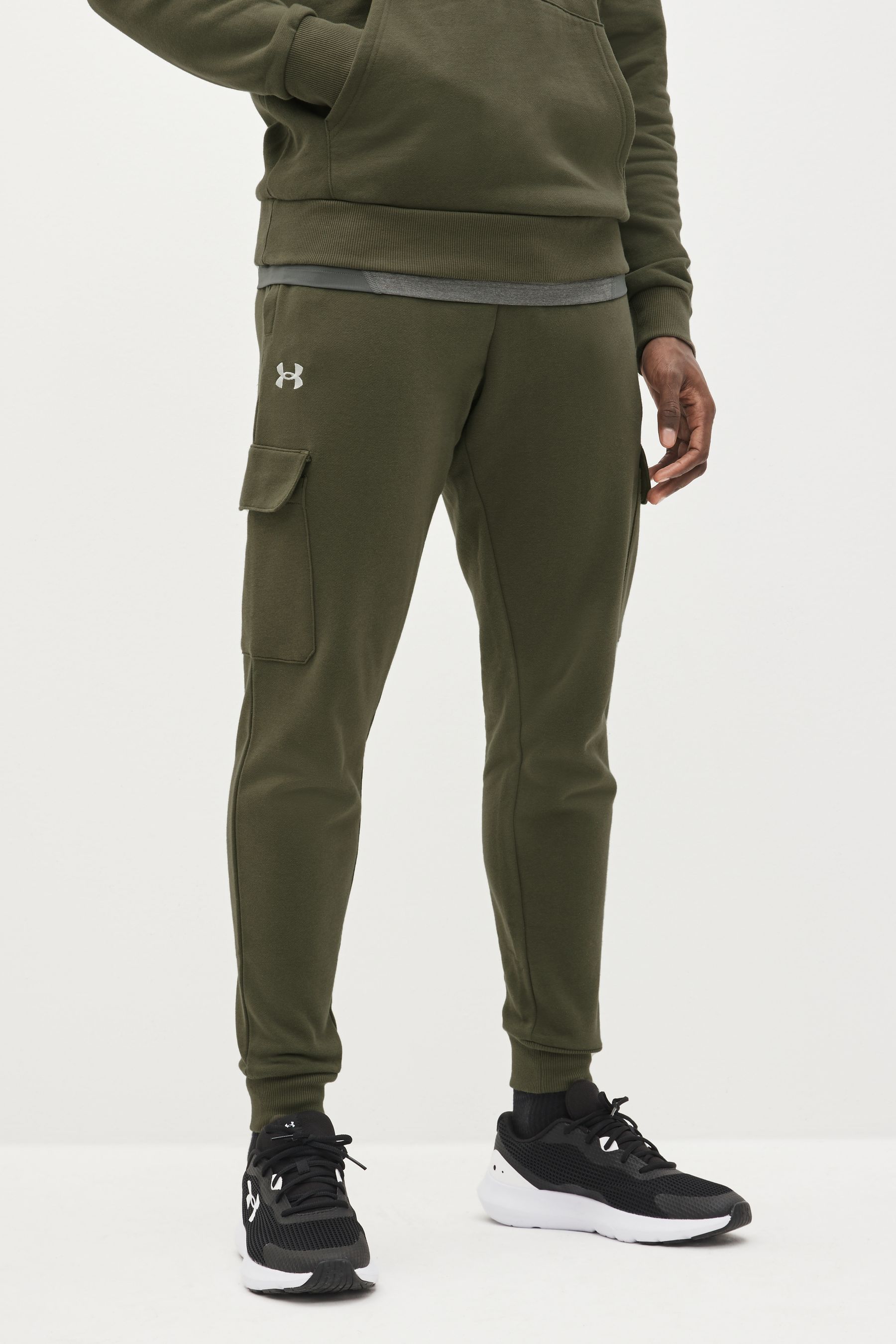 Under armour shop joggers green