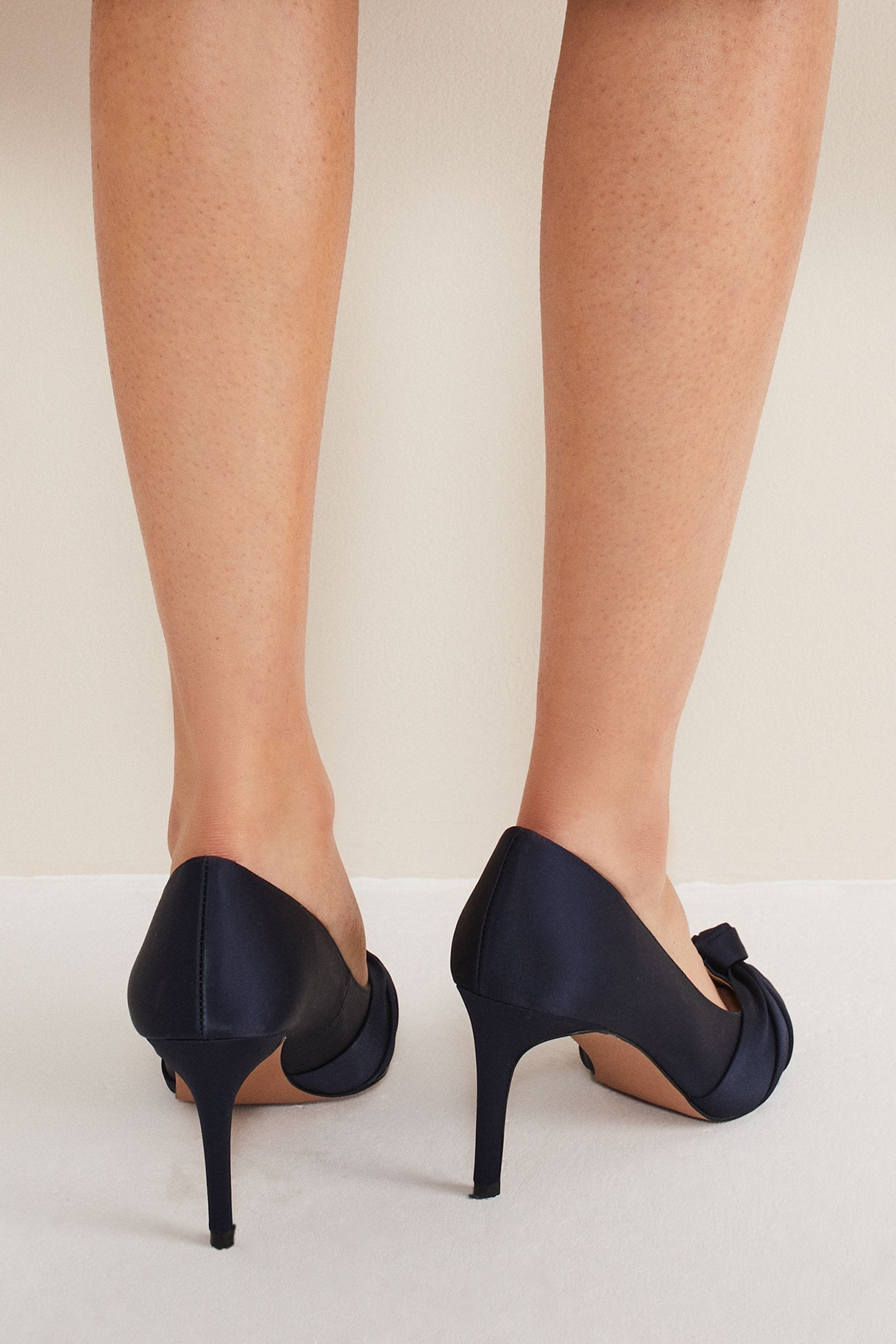 Navy blue satin sales pumps