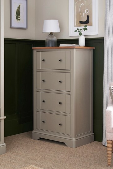 Truffle Hampton Painted Oak Collection Luxe 4 Drawer Chest of Drawers