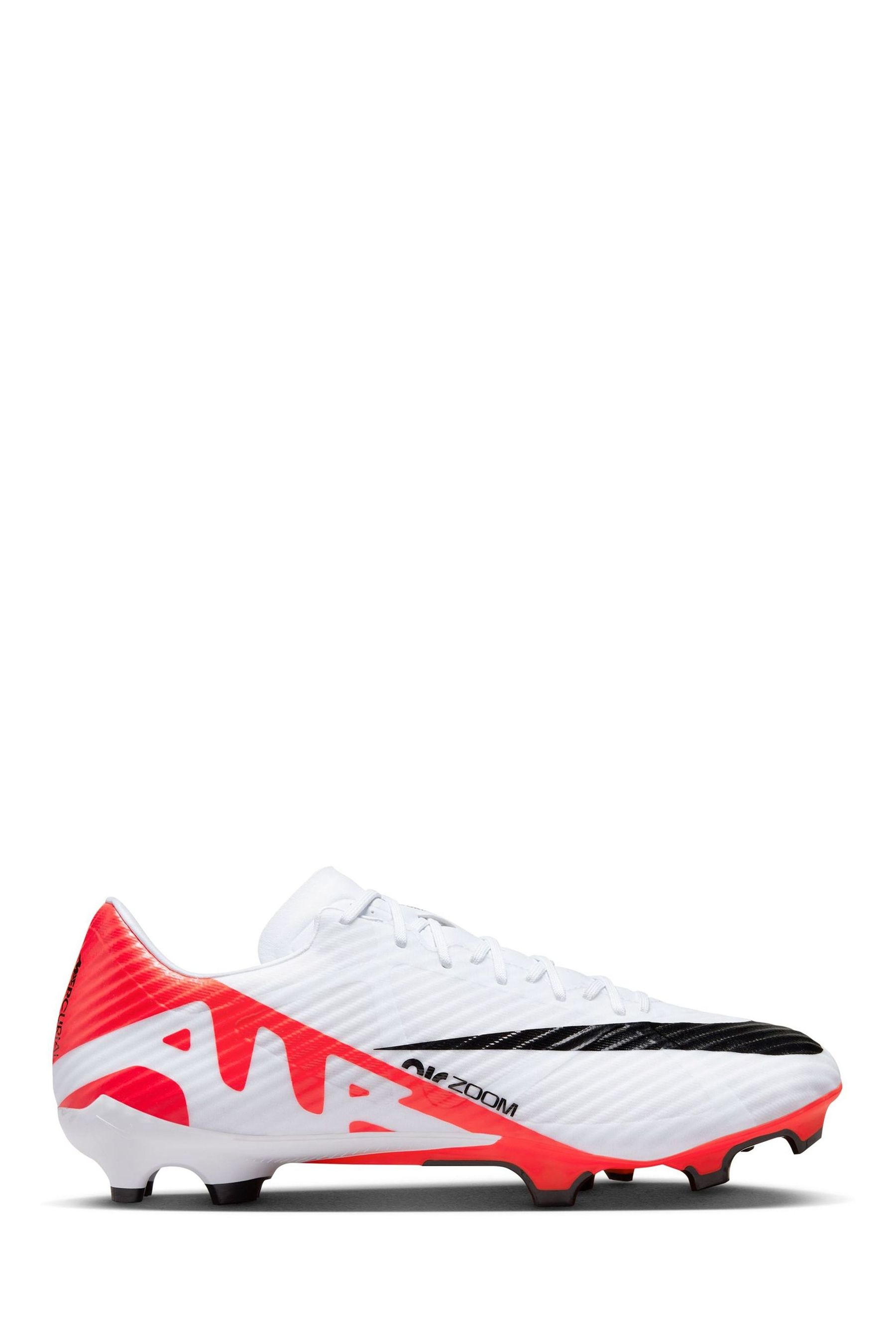Soccer cleats cheap nike red