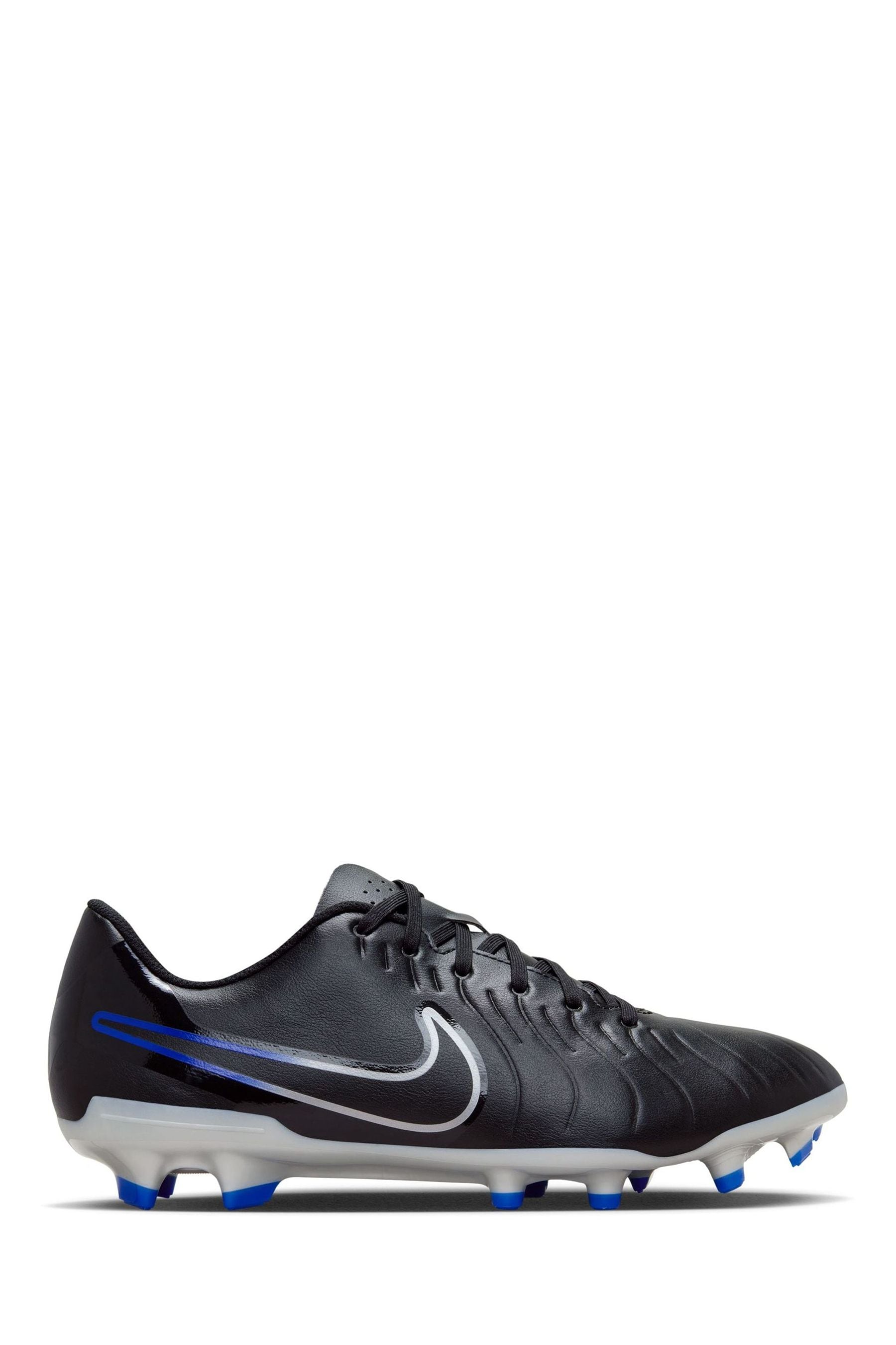 All black nike shop tiempo football boots