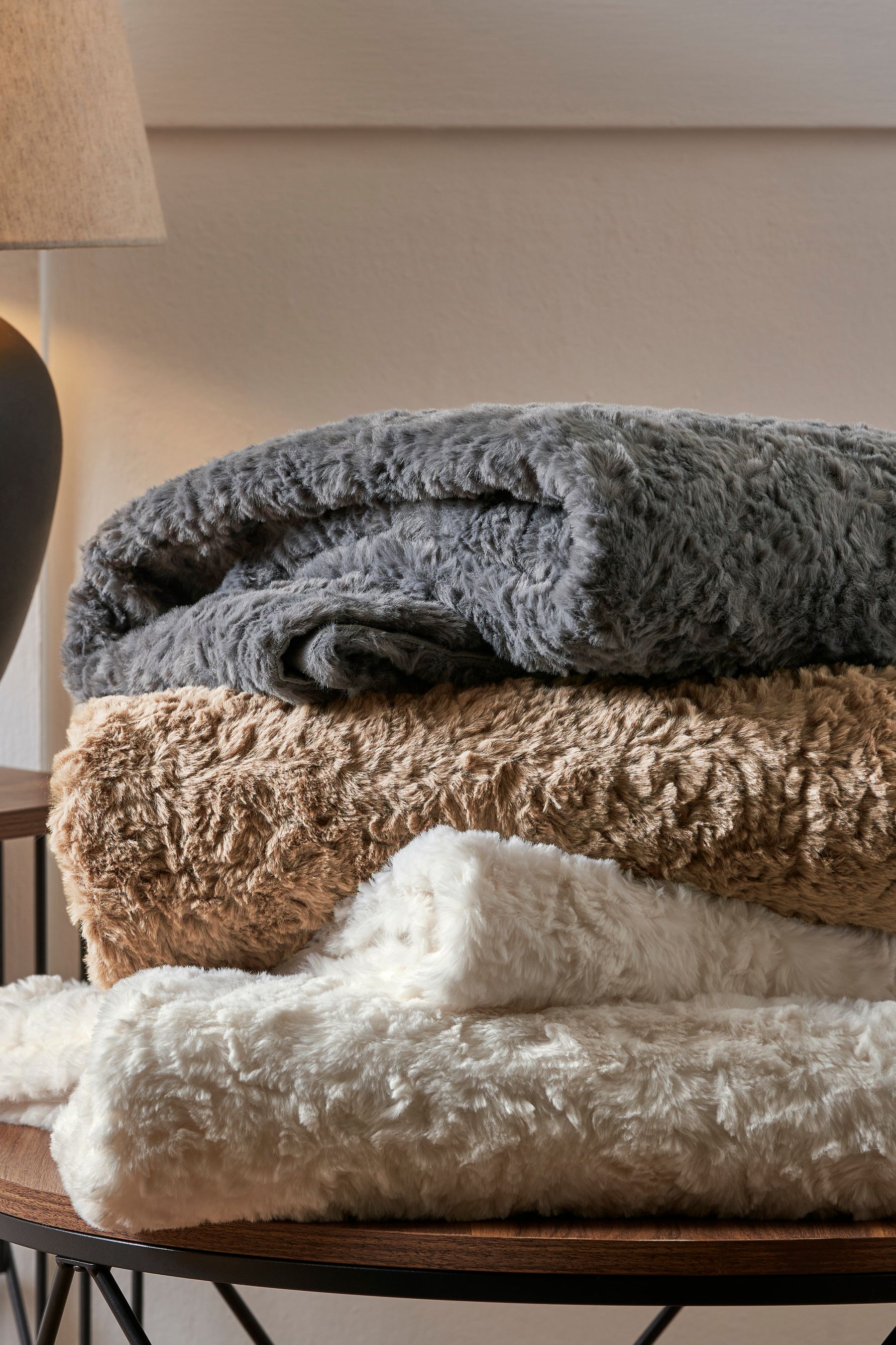Ivory throw blankets deals