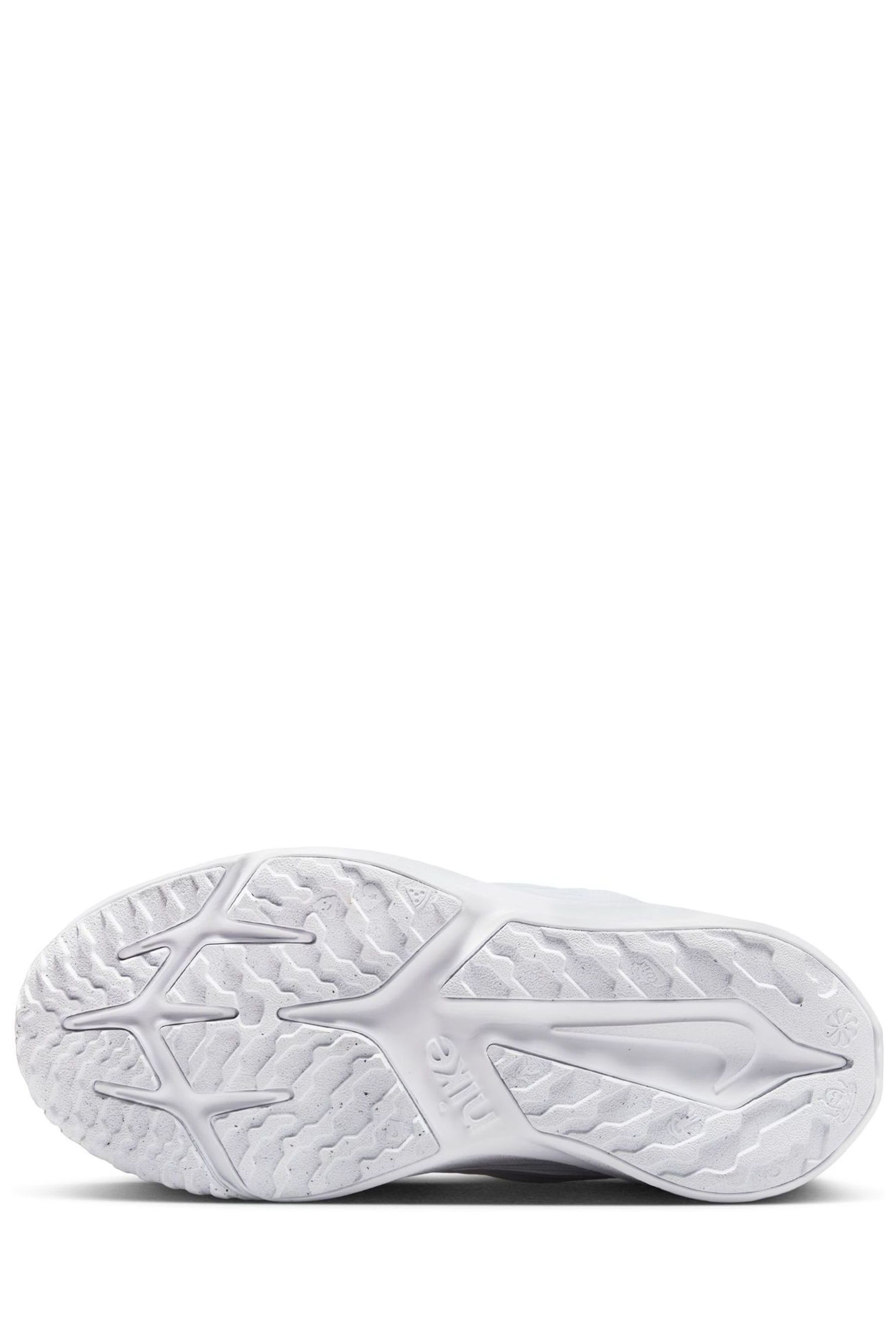 White nike shoes new arrivals junior