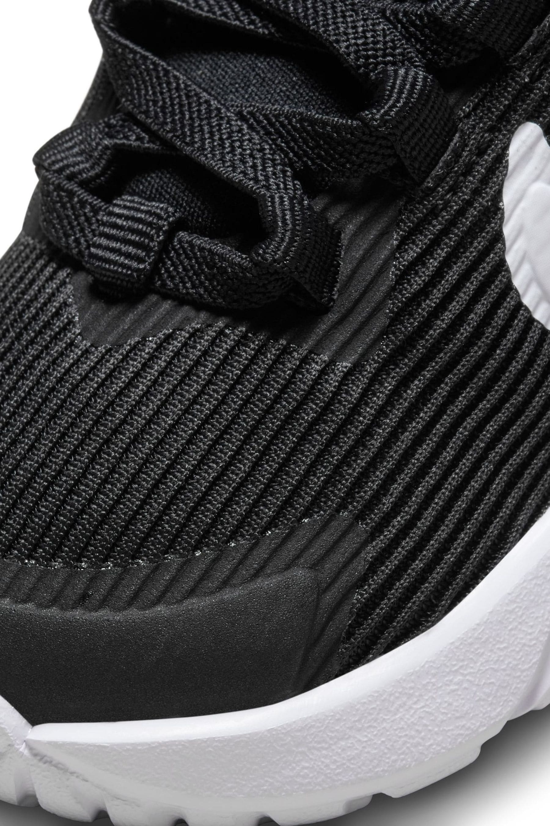 Nike invigor 2025 infant