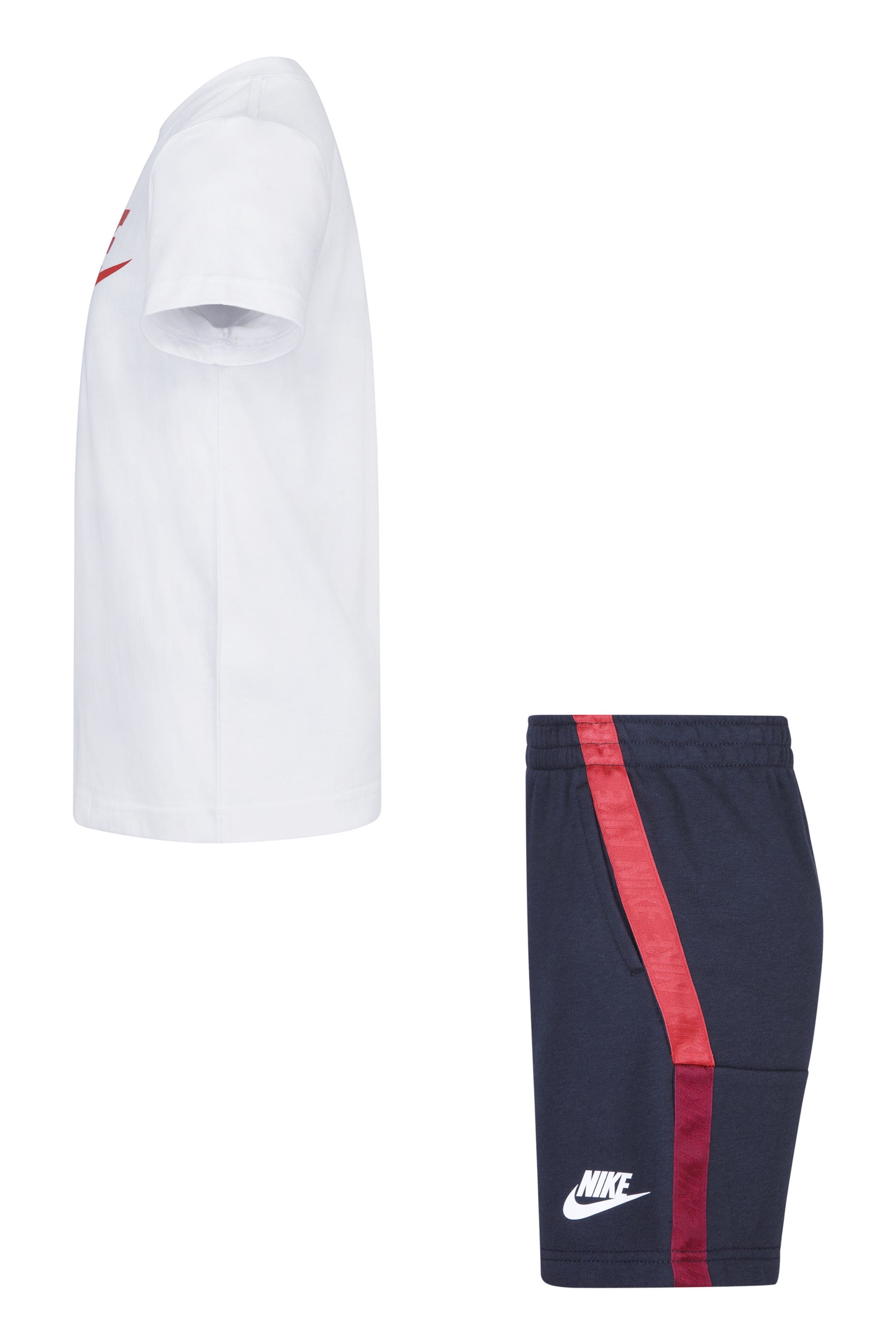 Little kids 2025 nike clothes