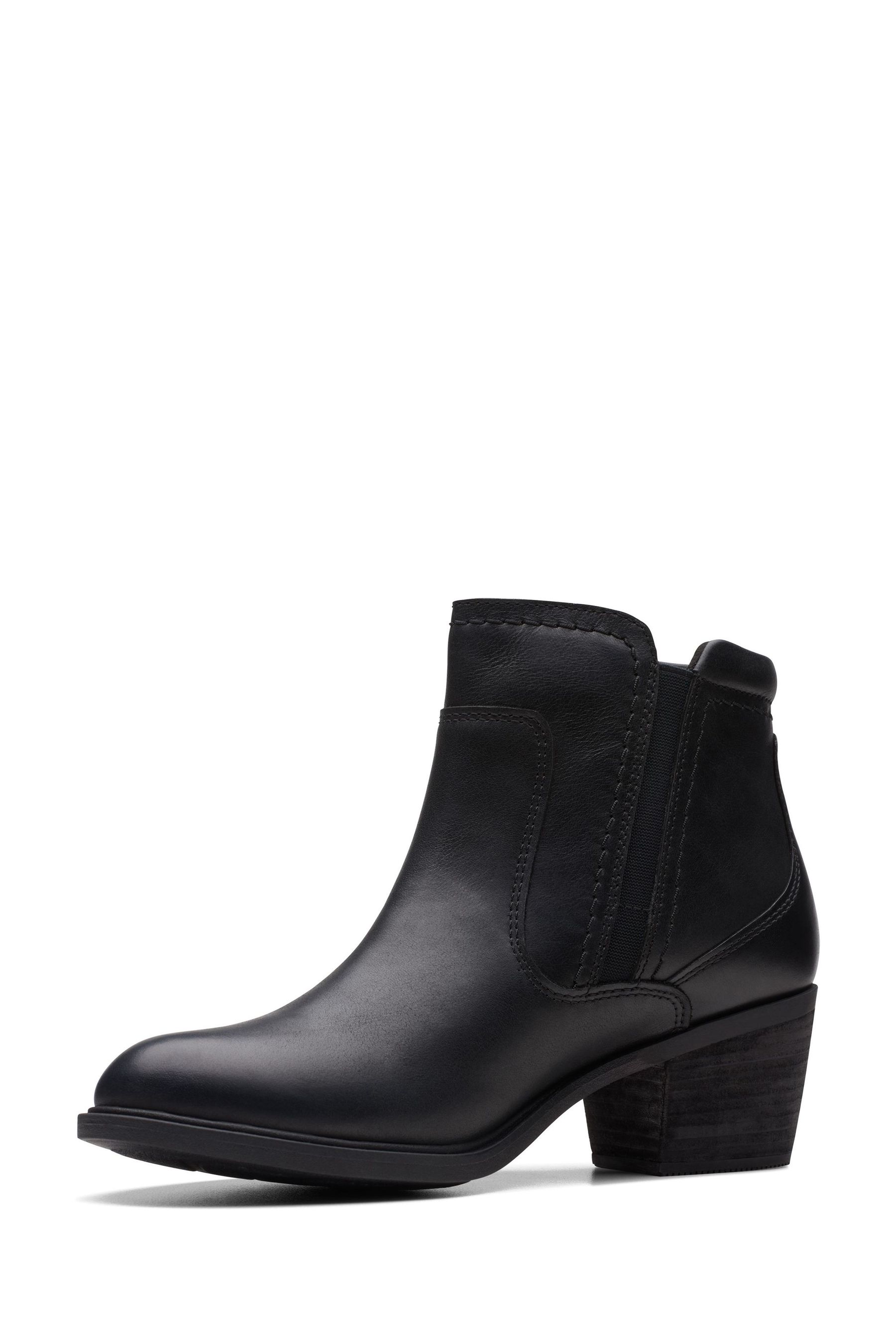 Clarks fringe boots top