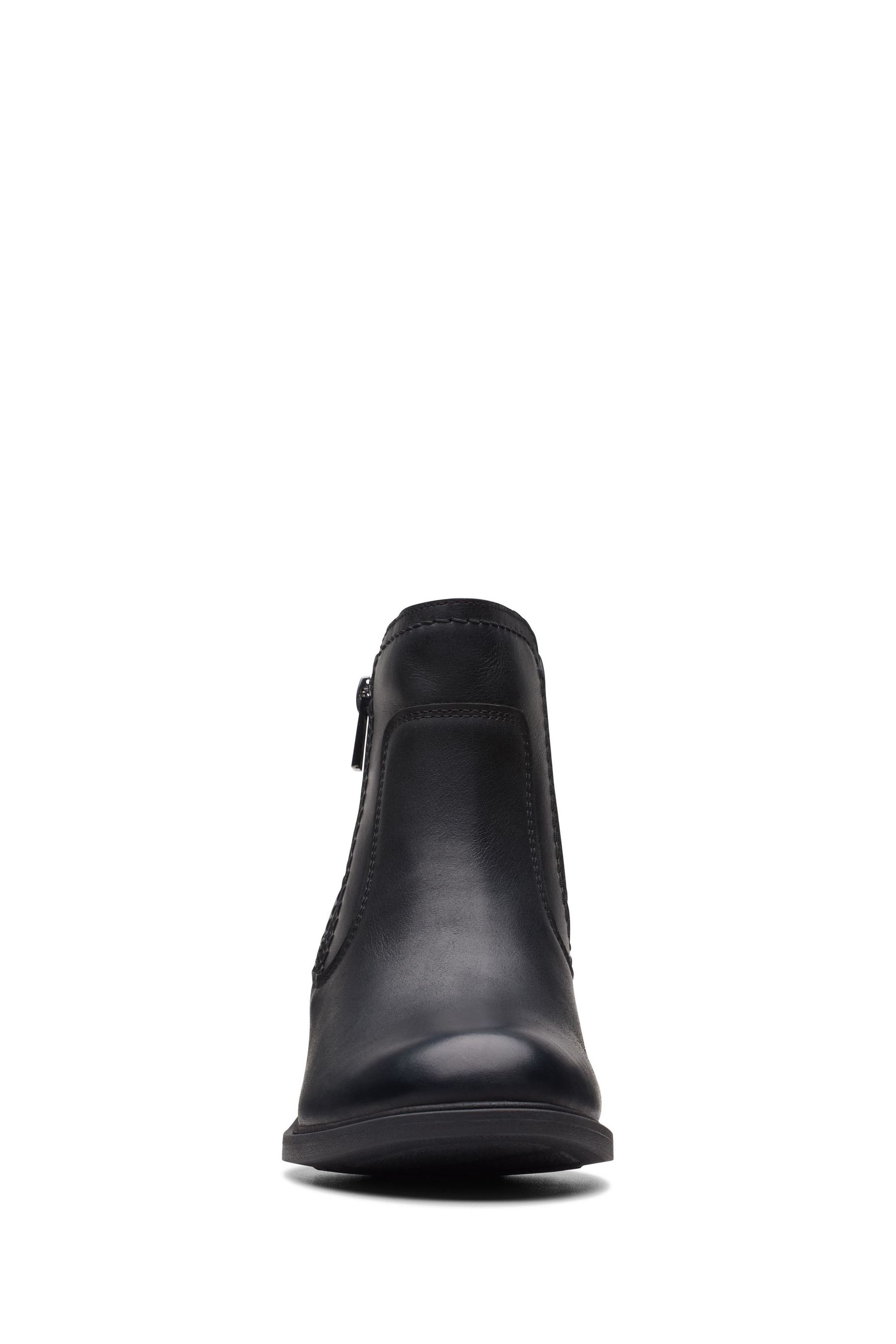 Clarks sales fringe boots