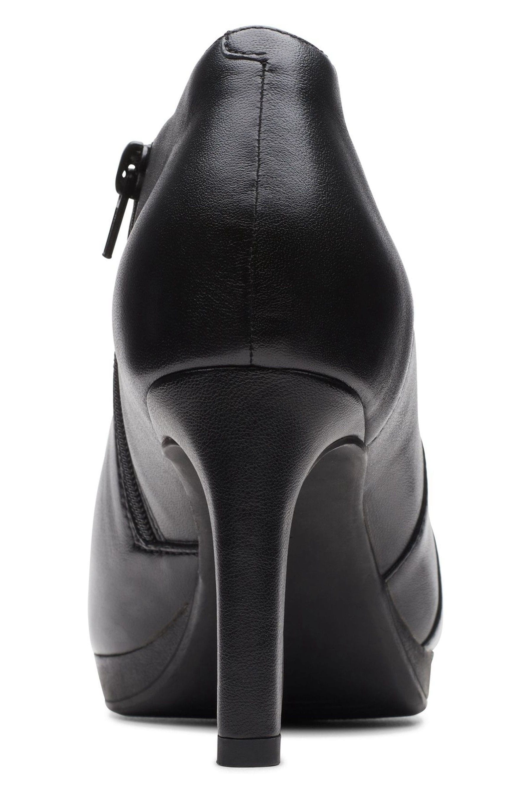 Clarks kendra outlet spice bootie