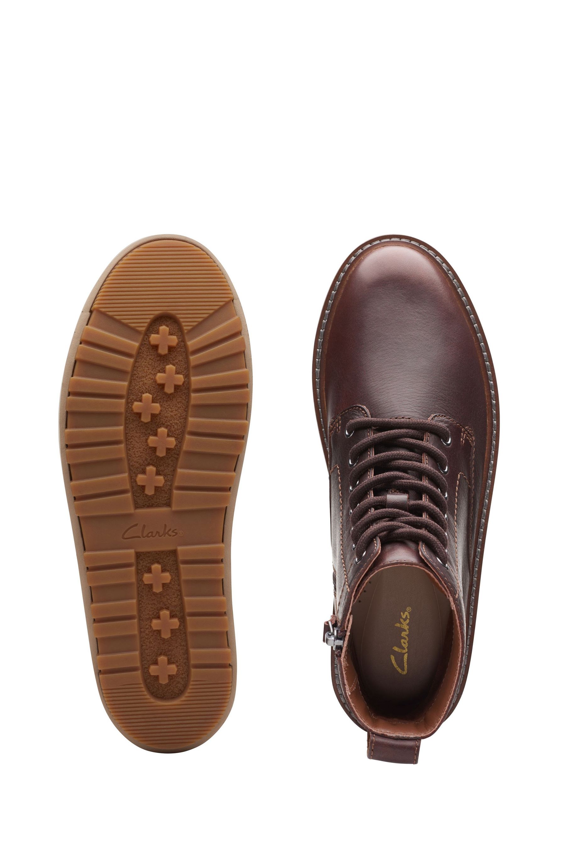 Clarks desert boots leather laces on sale