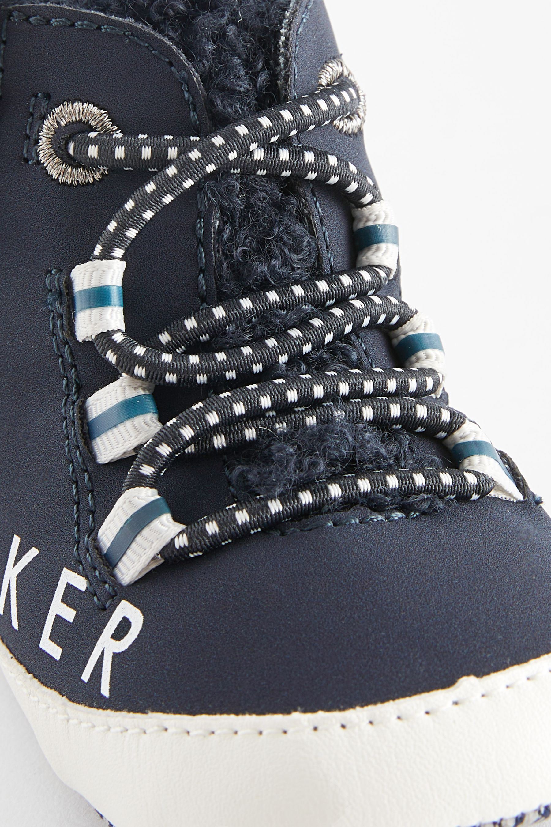 Sorel out n about plus navy store