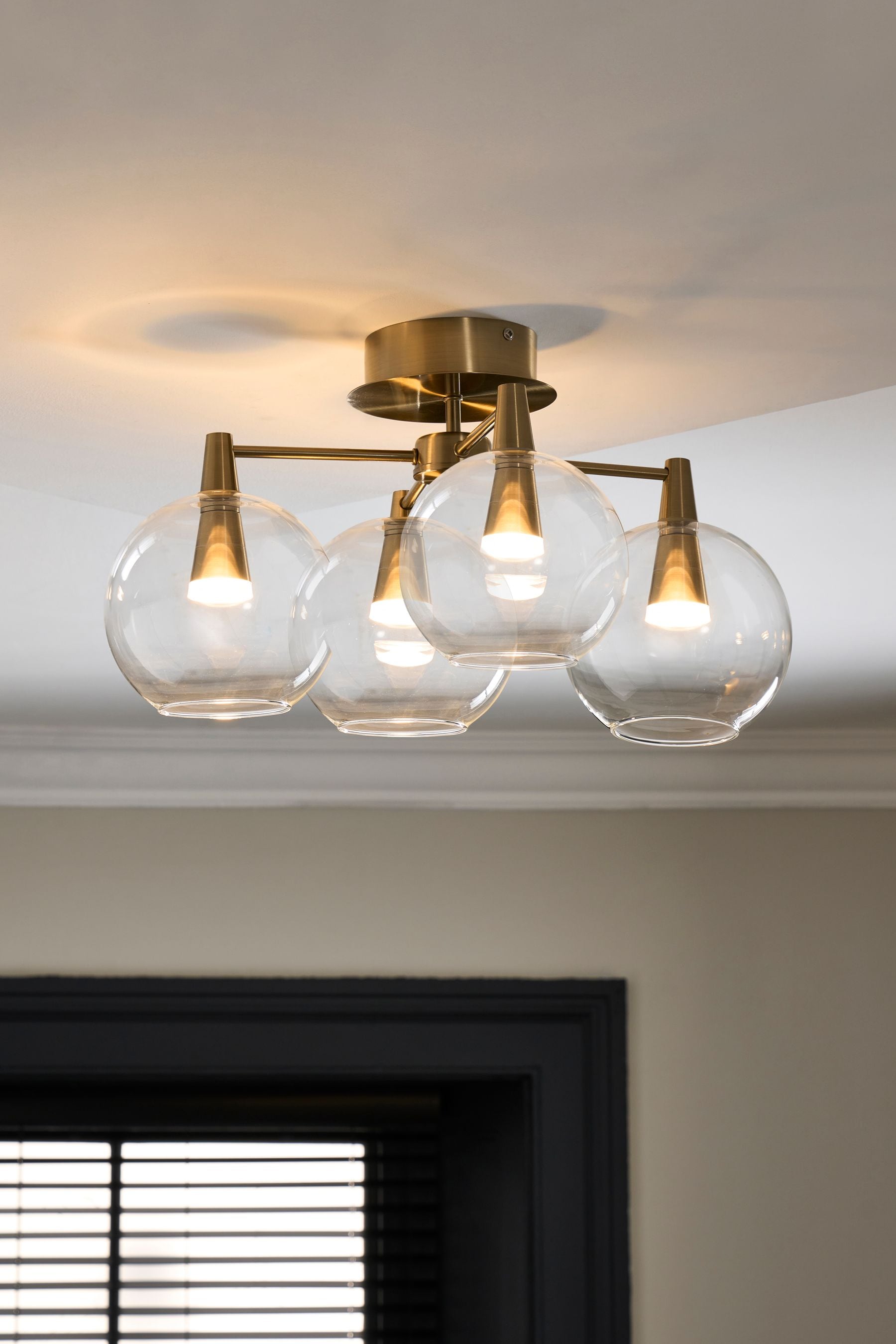 Flush mount ceiling store light 4 bulbs