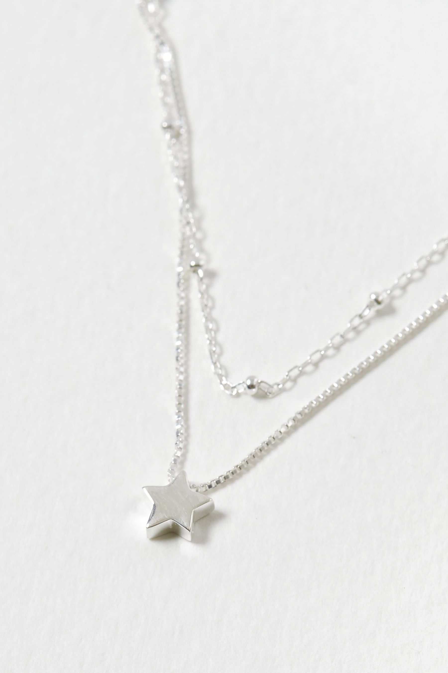 Oliver bonas star necklace sale