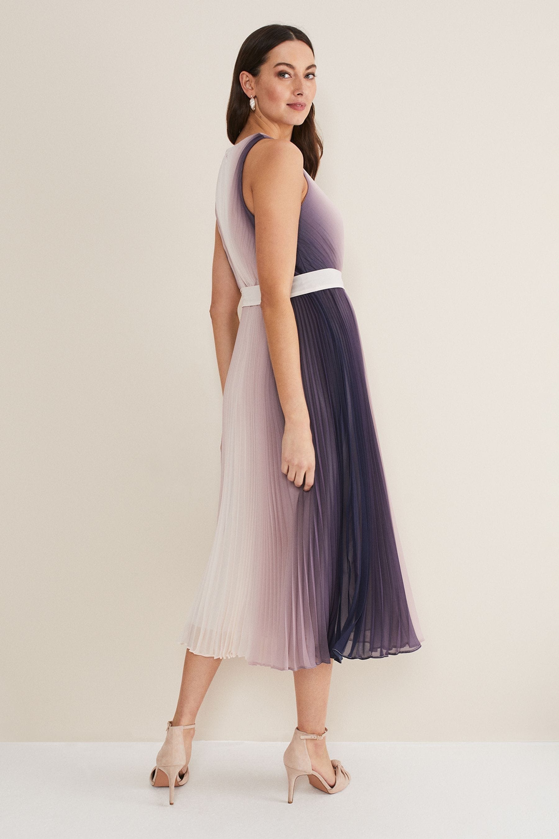 Chi chi petite sales leoma dress