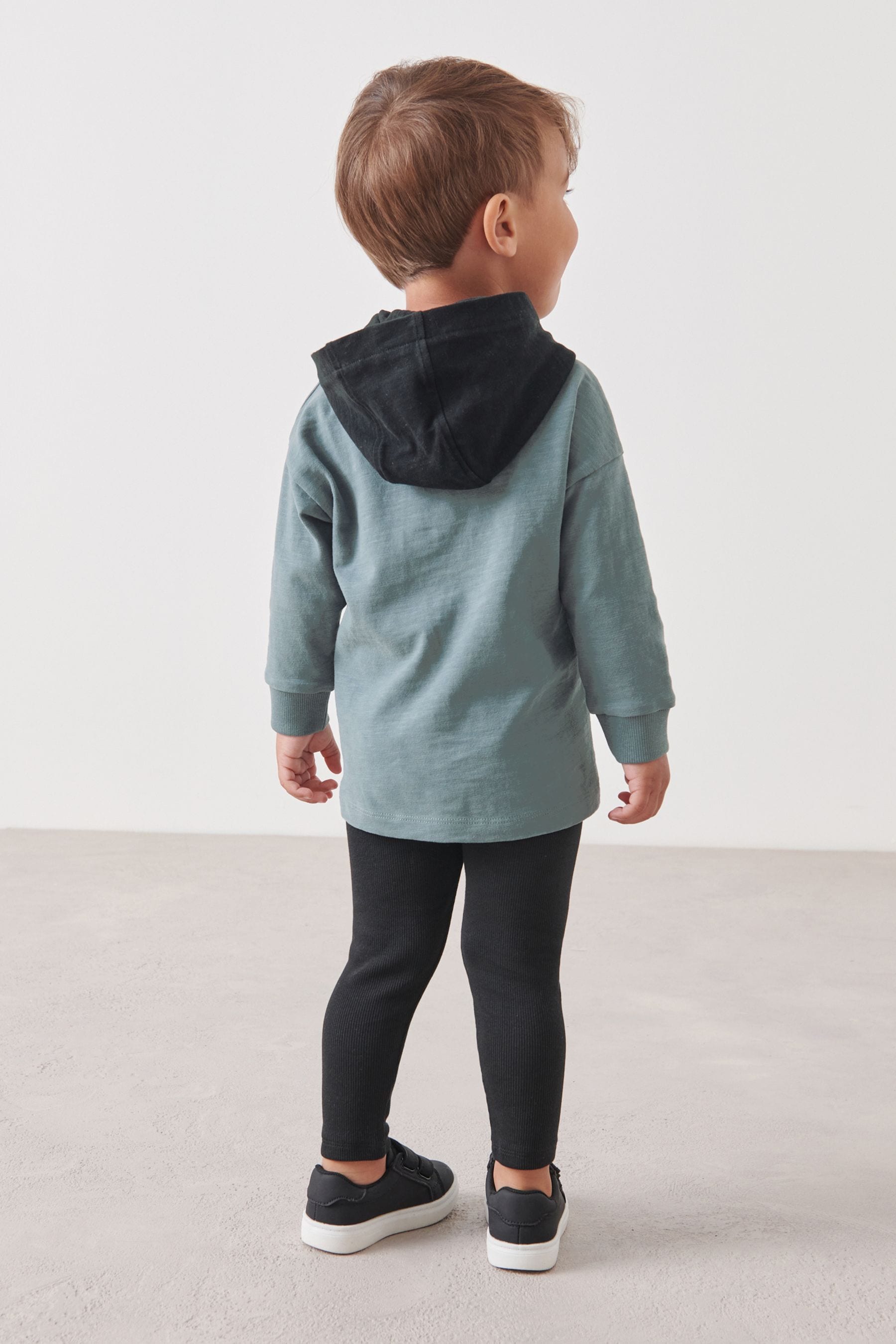Long hoodie sales with leggings