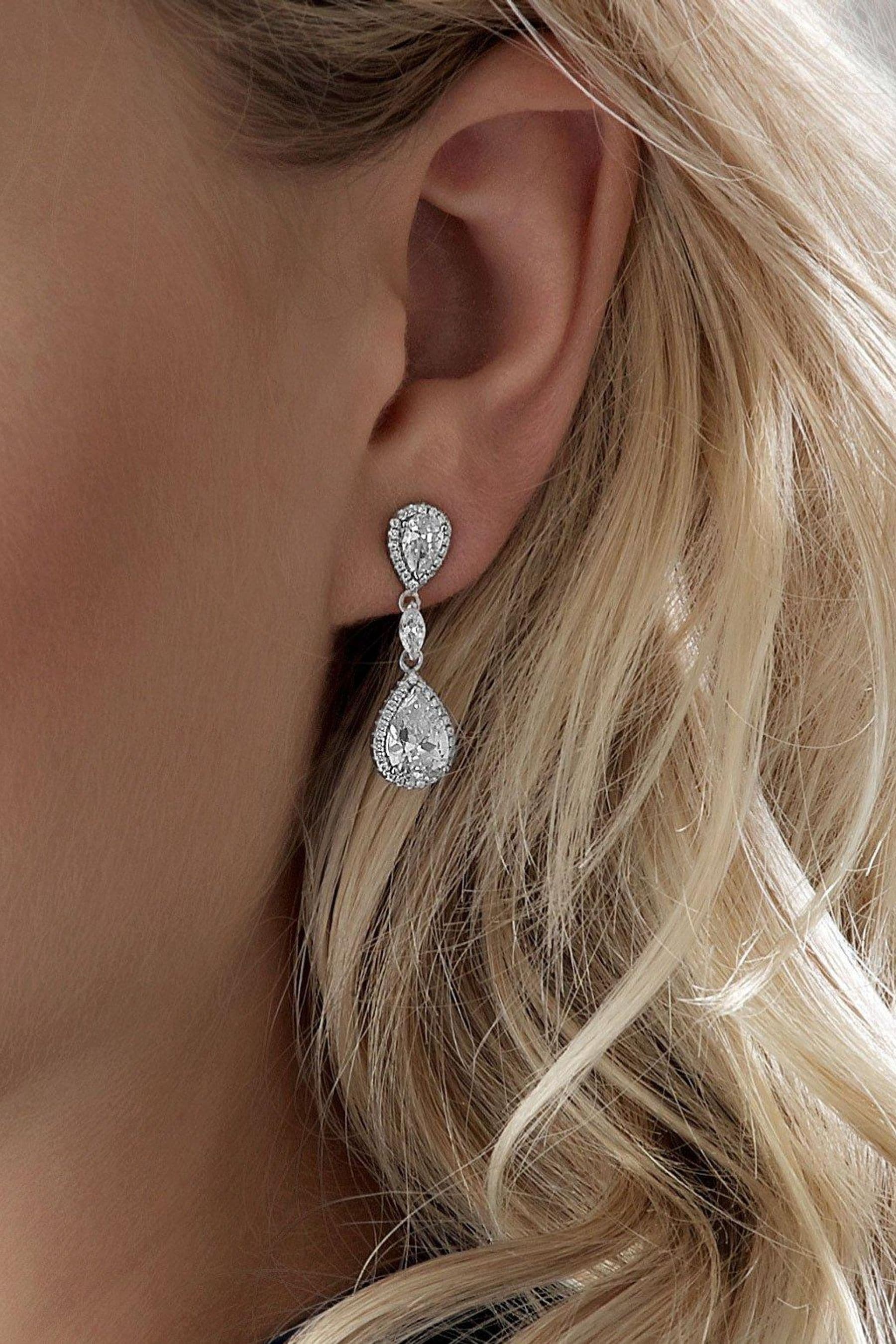 Beaverbrooks cubic zirconia deals earrings