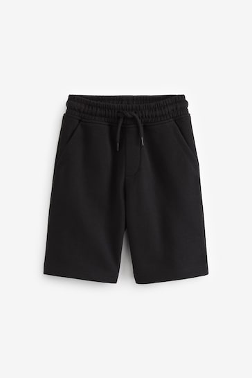 The Palino midi shorts from inspire the styling of utility-chic outfits