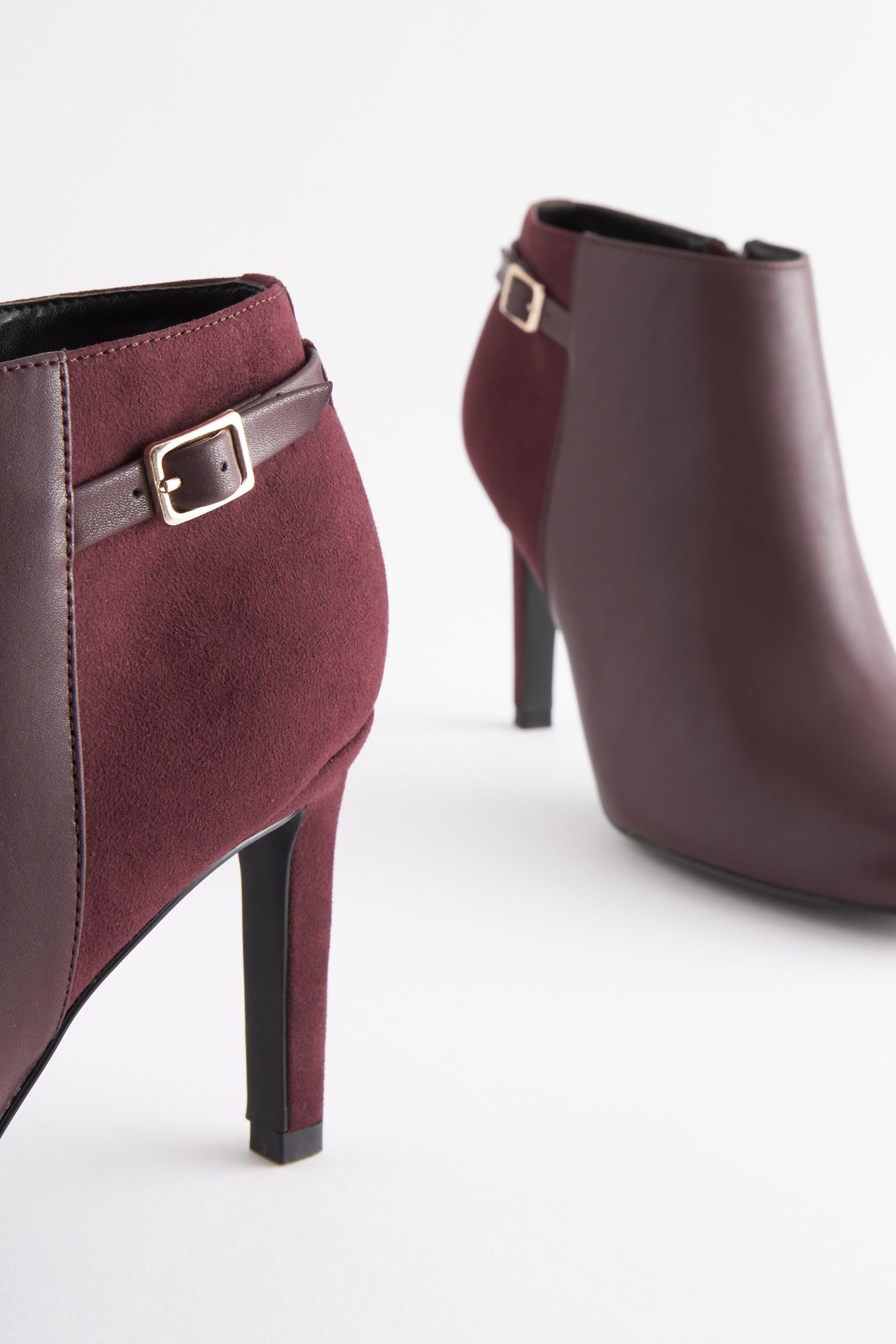 Burgundy shoe deals boots uk