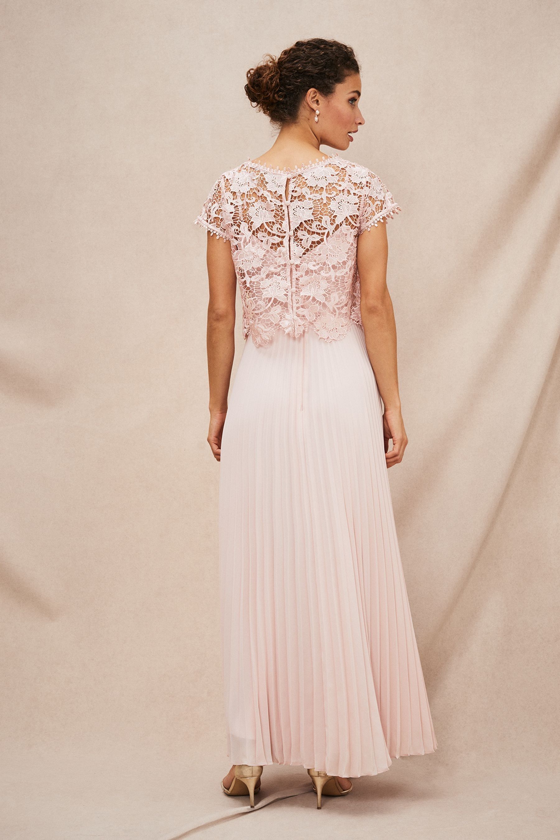 Pink lace maxi dress with sleeves new arrivals