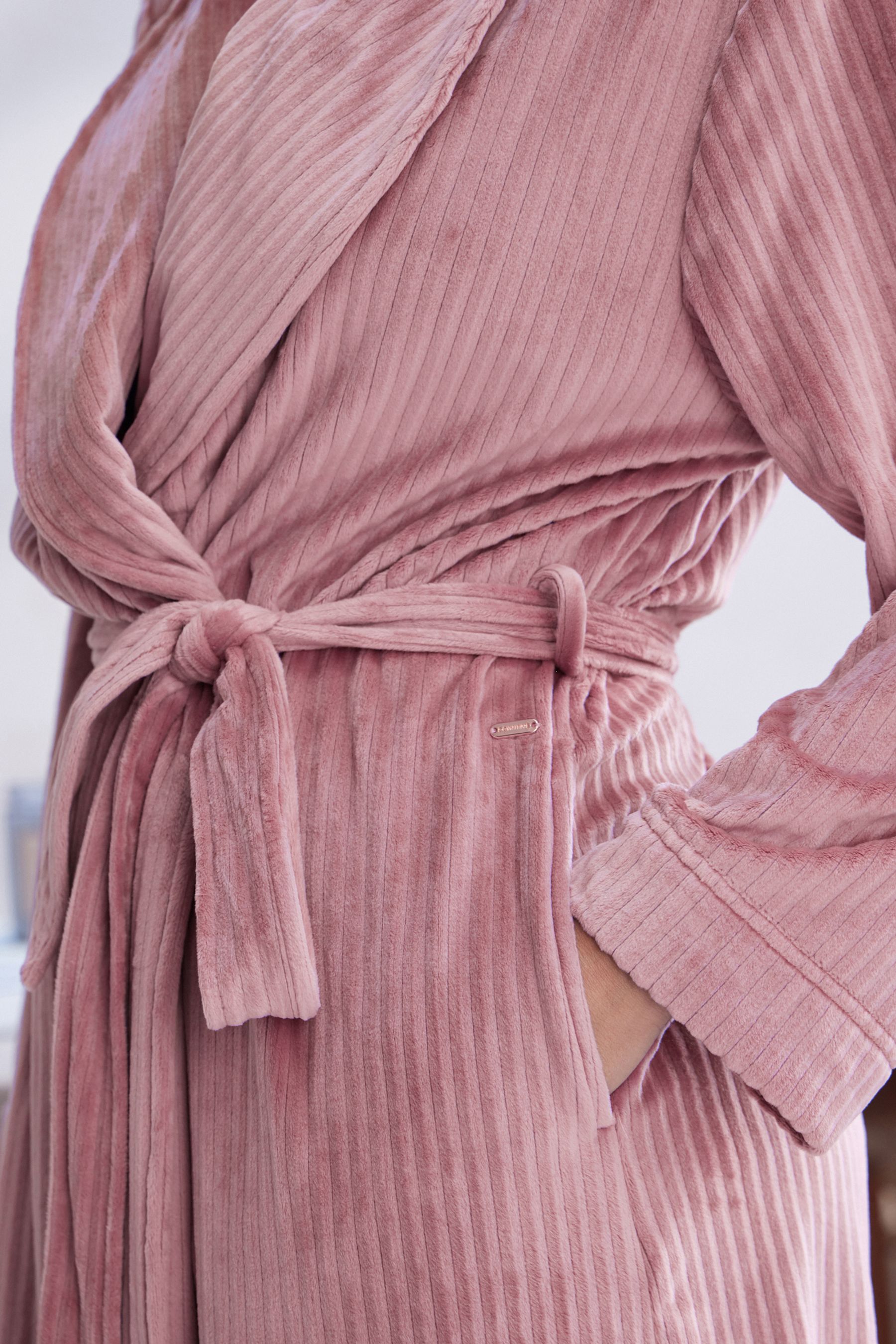 Pink velvet dressing gown sale