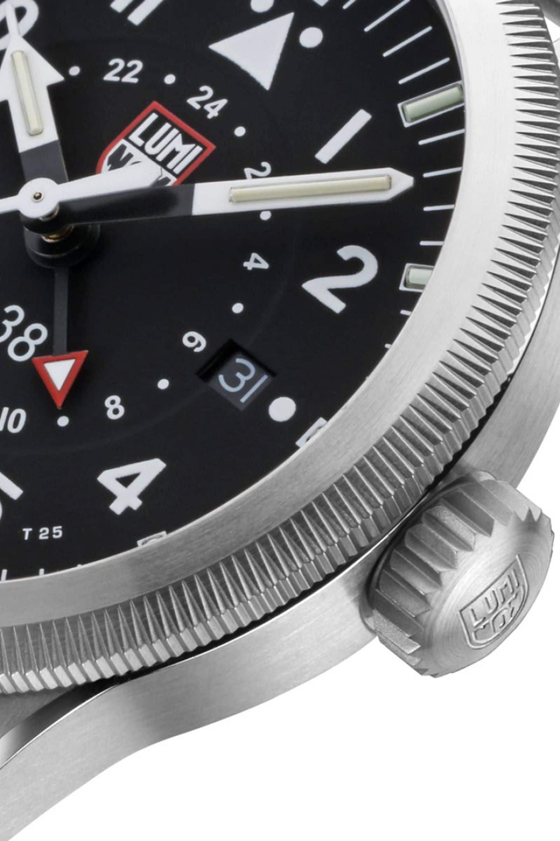 Luminox hotsell store locator