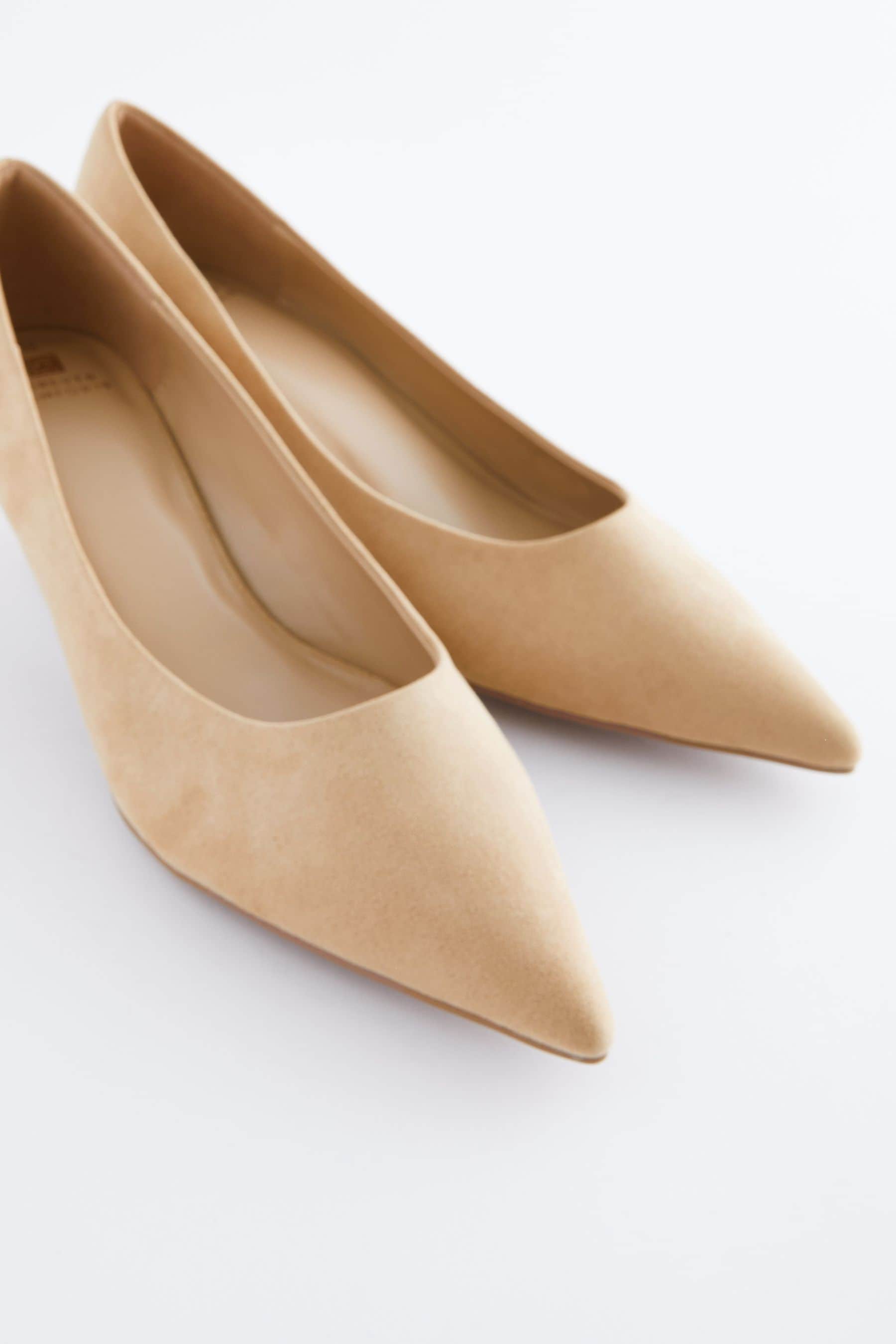 Beige kitten sale heel pumps