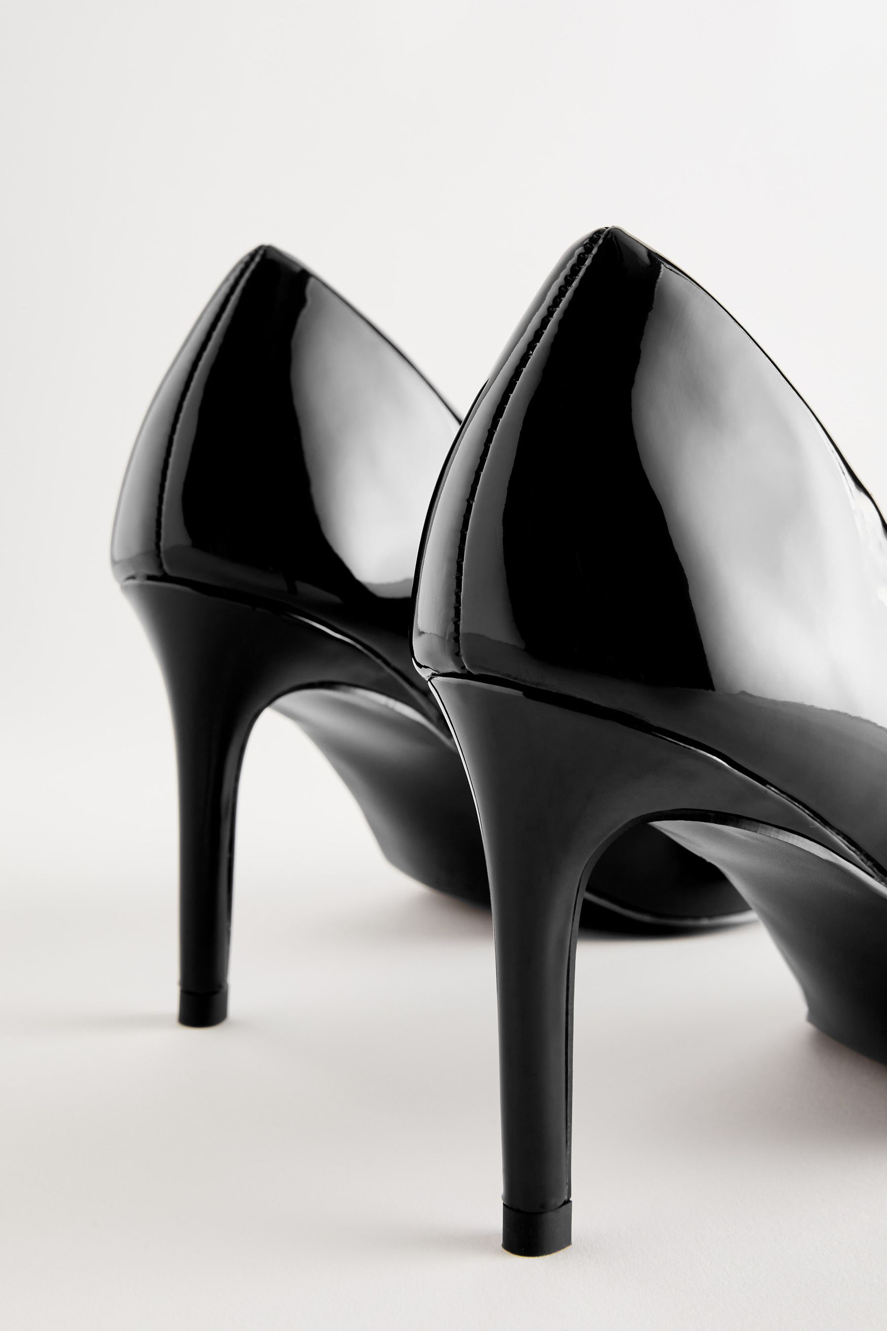 Black medium heel shoes hot sale